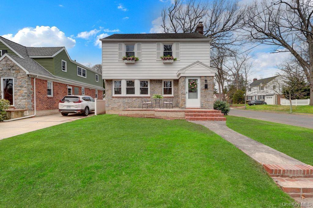 Single Family Carol  Nassau County, NY 11563, MLS-985320-4