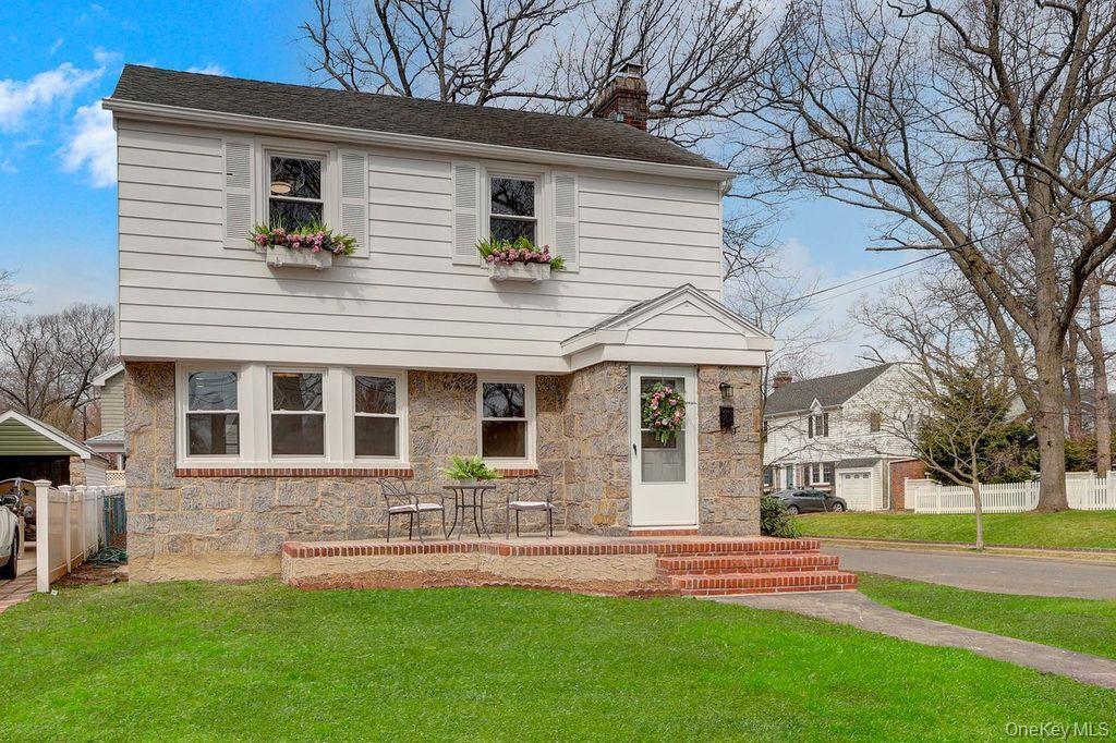 Single Family Carol  Nassau County, NY 11563, MLS-985320-5
