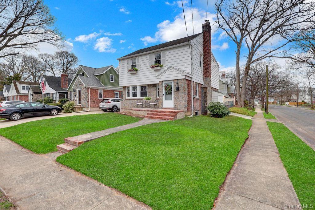 Single Family Carol  Nassau County, NY 11563, MLS-985320-7