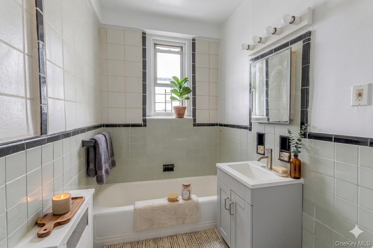 Coop Highland Boulevard Brooklyn, NY 11207, MLS-985328-5