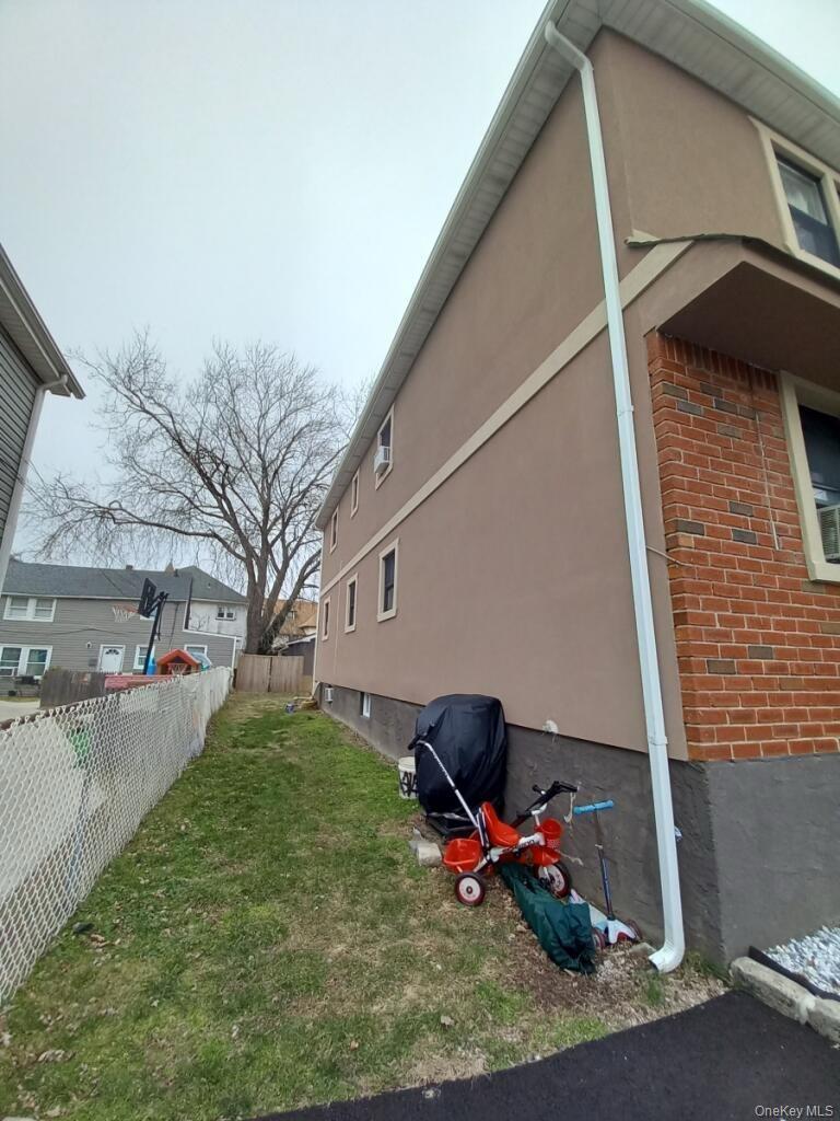 Single Family Clinton Avenue Nassau County, NY 11096, MLS-985333-4