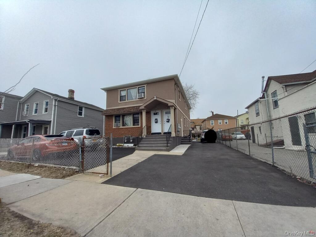 Single Family Clinton Avenue Nassau County, NY 11096, MLS-985333-8