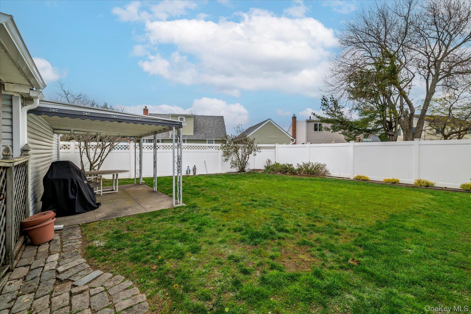 Single Family Brower  Nassau County, NY 11572, MLS-985334-19