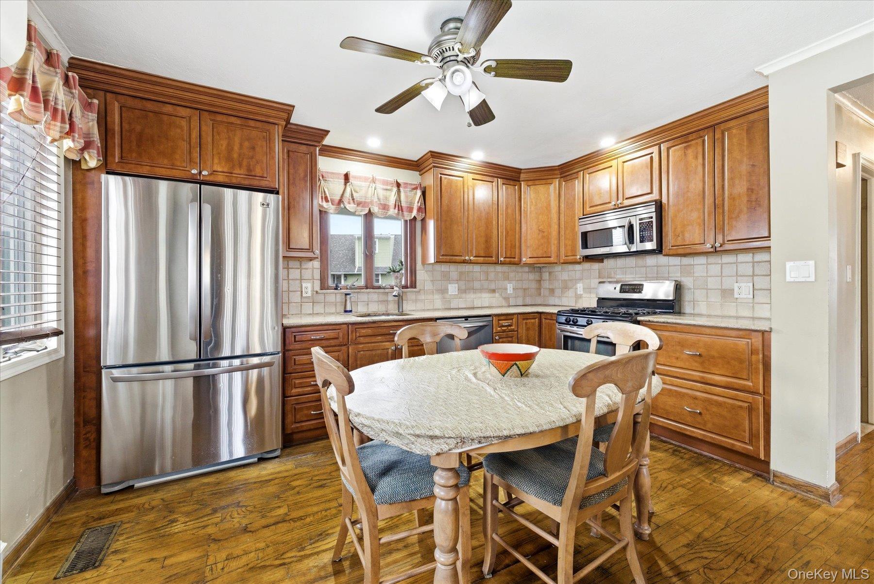 Single Family Brower  Nassau County, NY 11572, MLS-985334-5