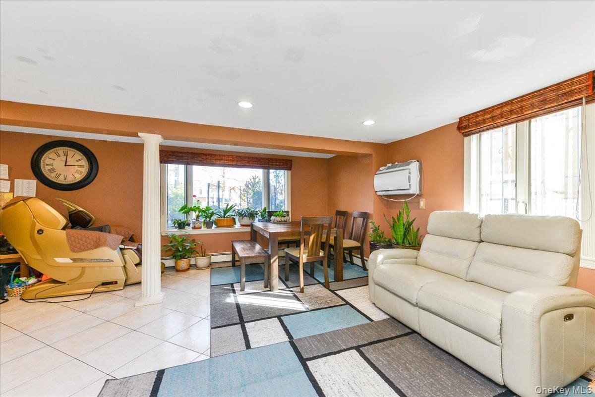 Single Family Clintonville Queens, NY 11357, MLS-985341-3