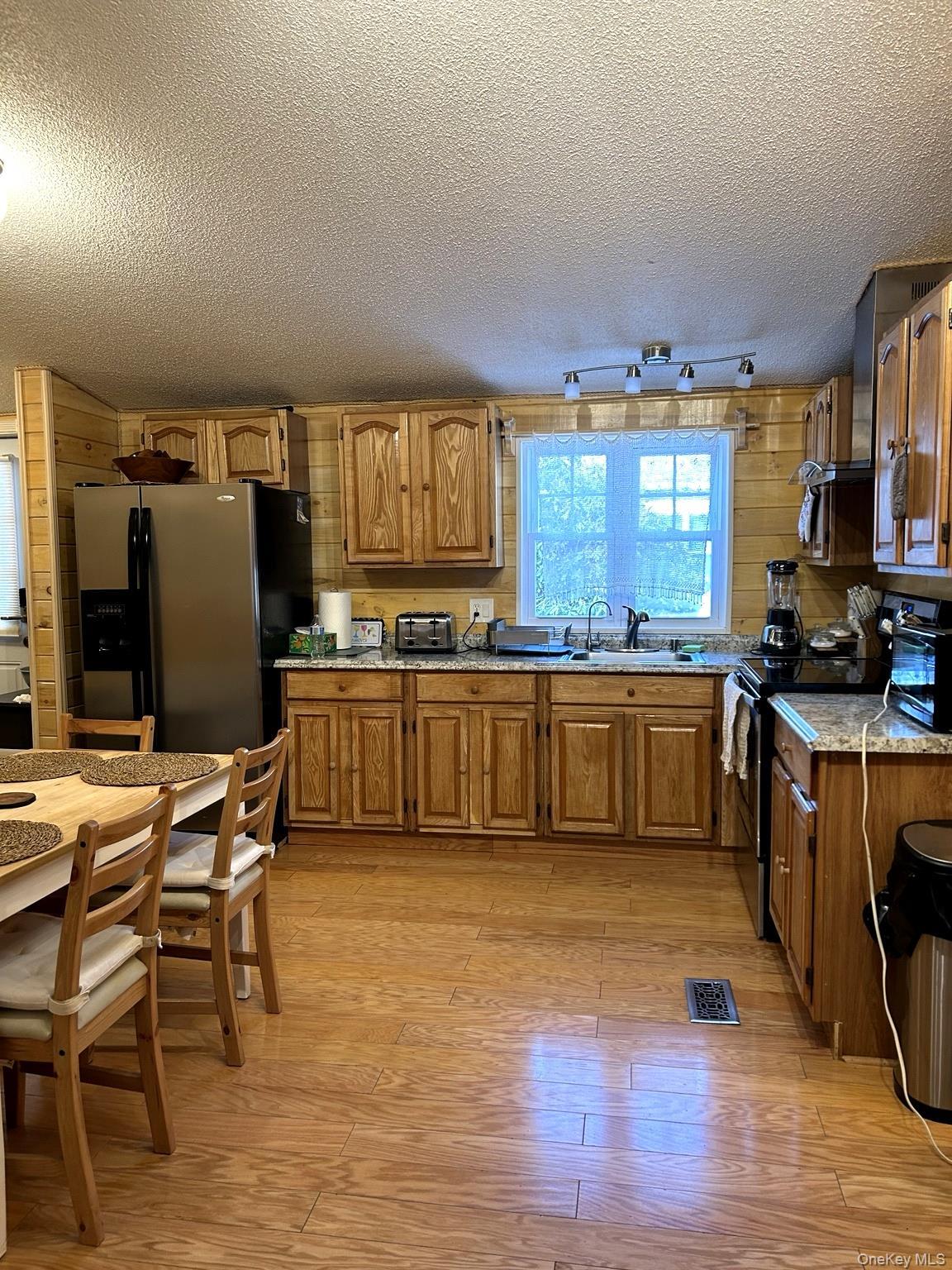 Single Family Oxford Sullivan County, NY 12759, MLS-985347-6