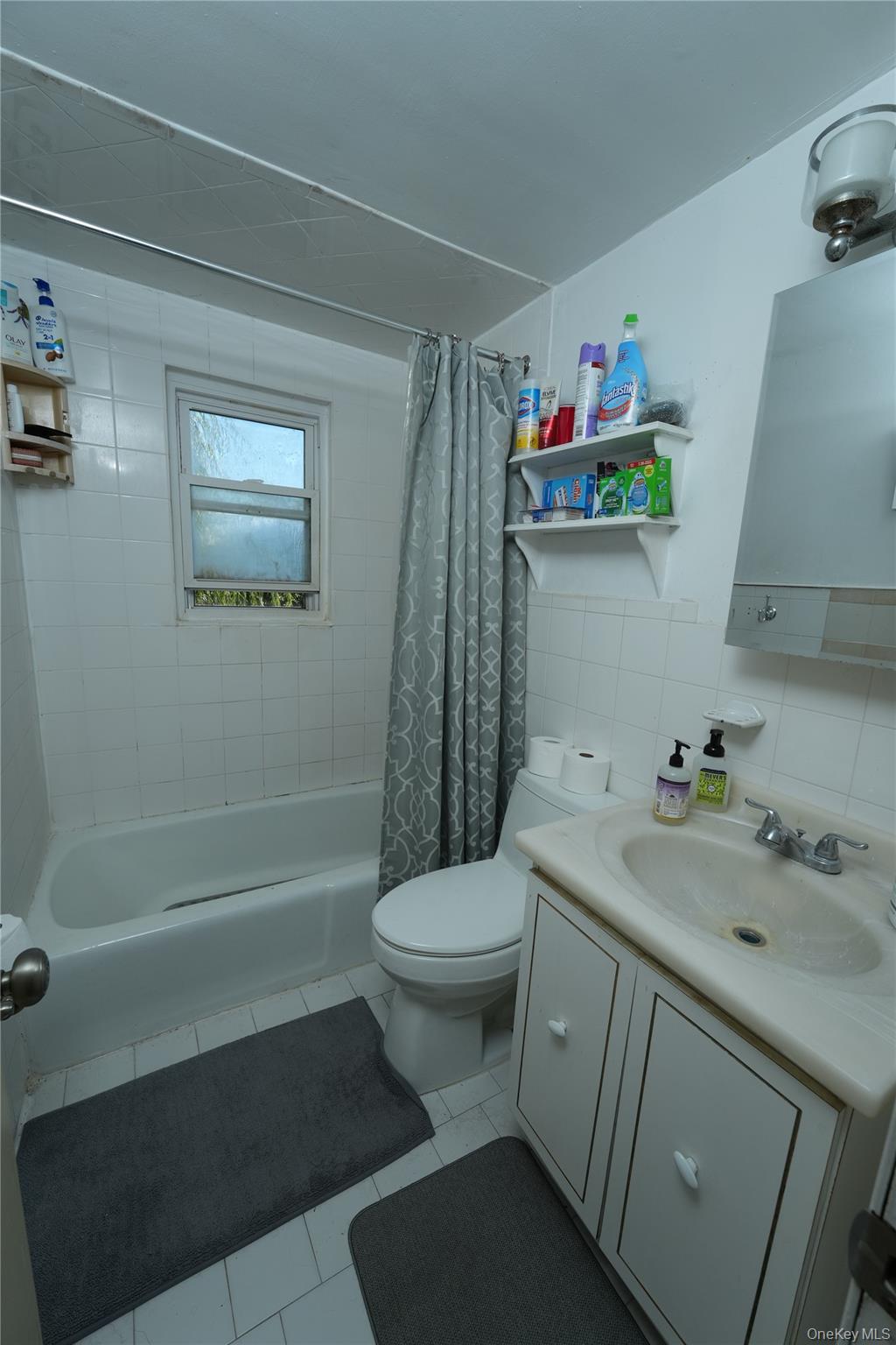 Single Family Merrifield Avenue Nassau County, NY 11572, MLS-985355-11