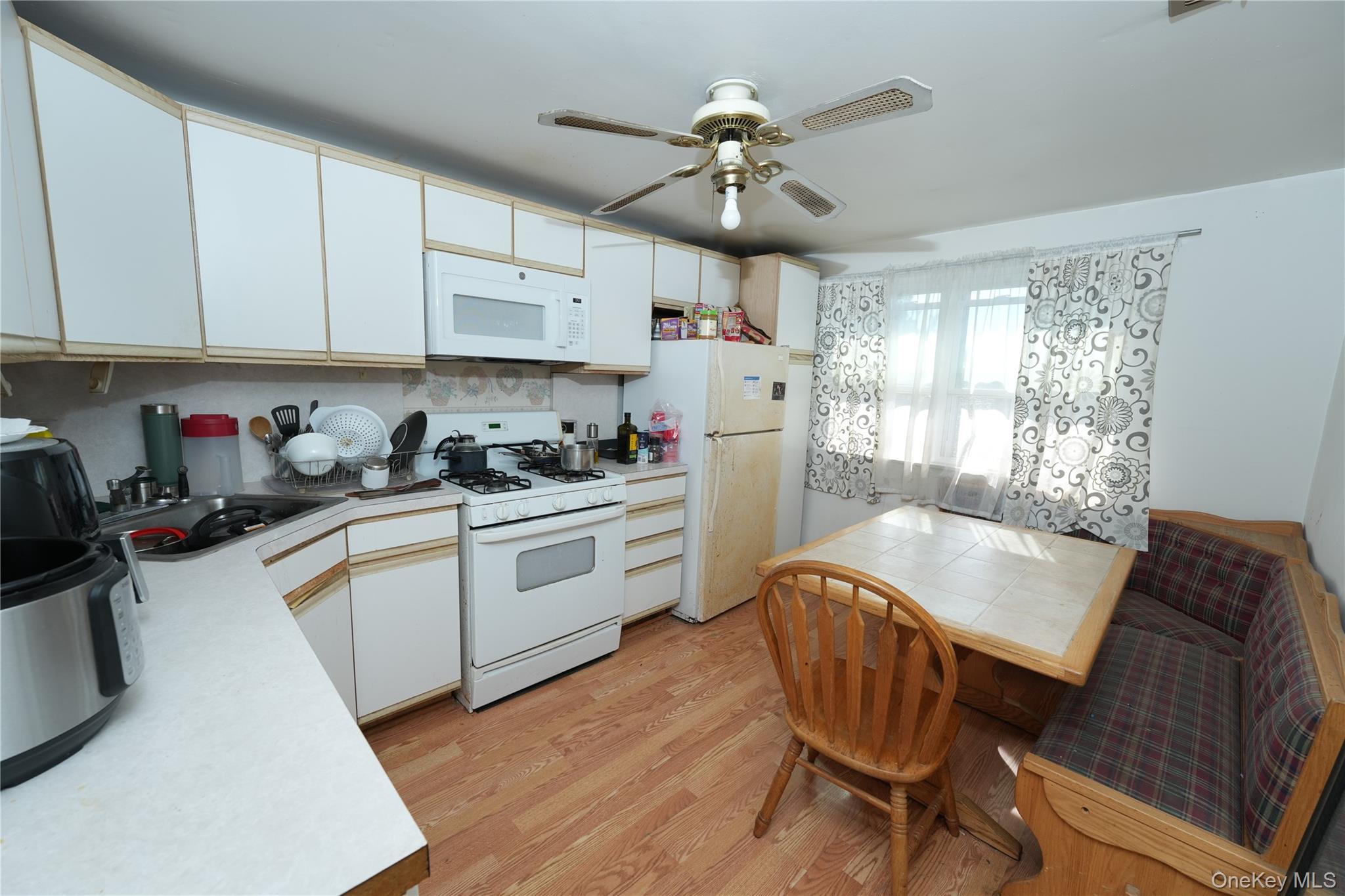 Single Family Merrifield Avenue Nassau County, NY 11572, MLS-985355-12