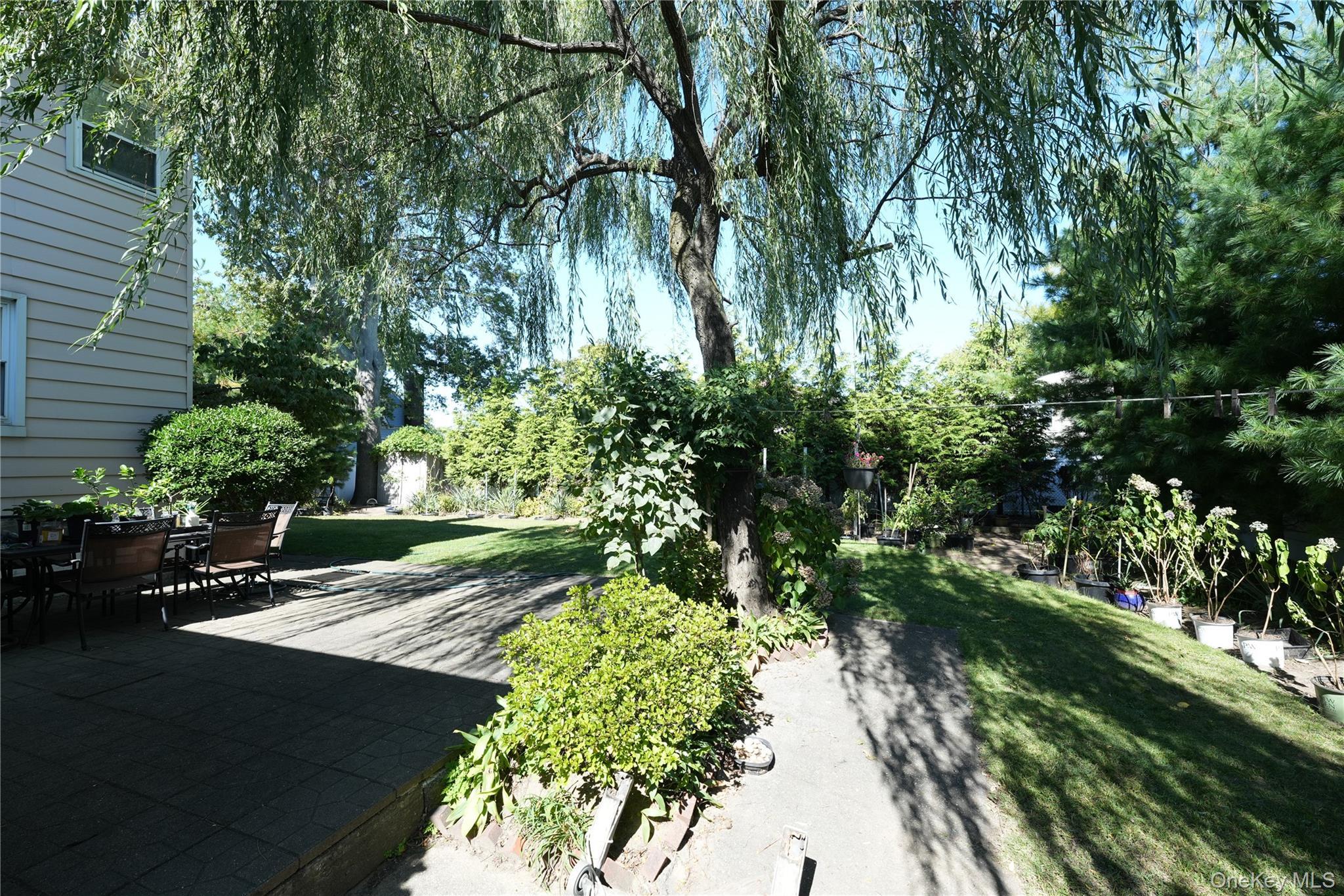 Single Family Merrifield Avenue Nassau County, NY 11572, MLS-985355-17