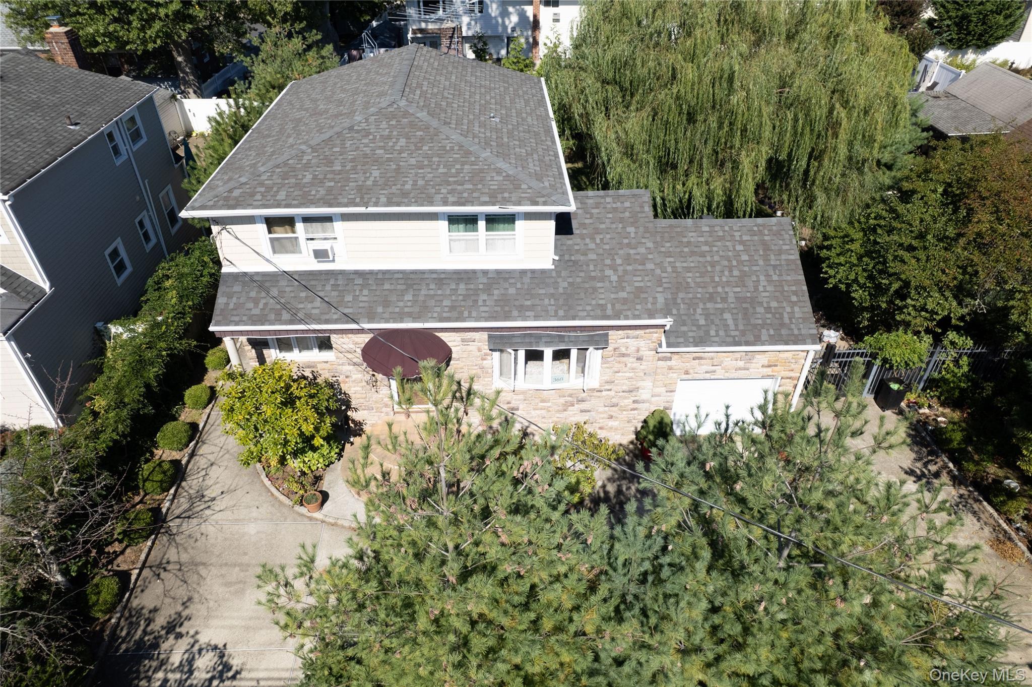 Single Family Merrifield Avenue Nassau County, NY 11572, MLS-985355-27