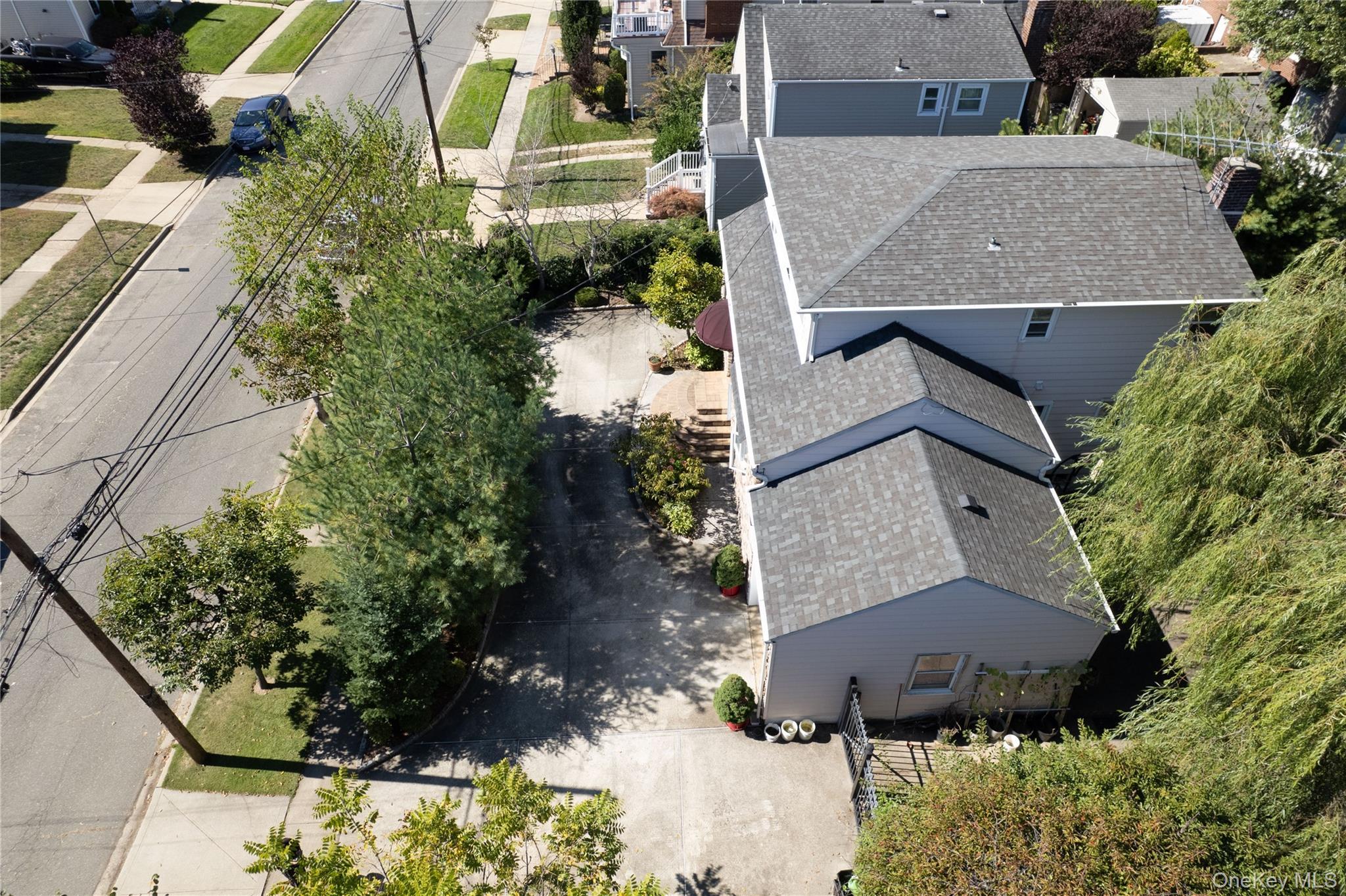 Single Family Merrifield Avenue Nassau County, NY 11572, MLS-985355-29