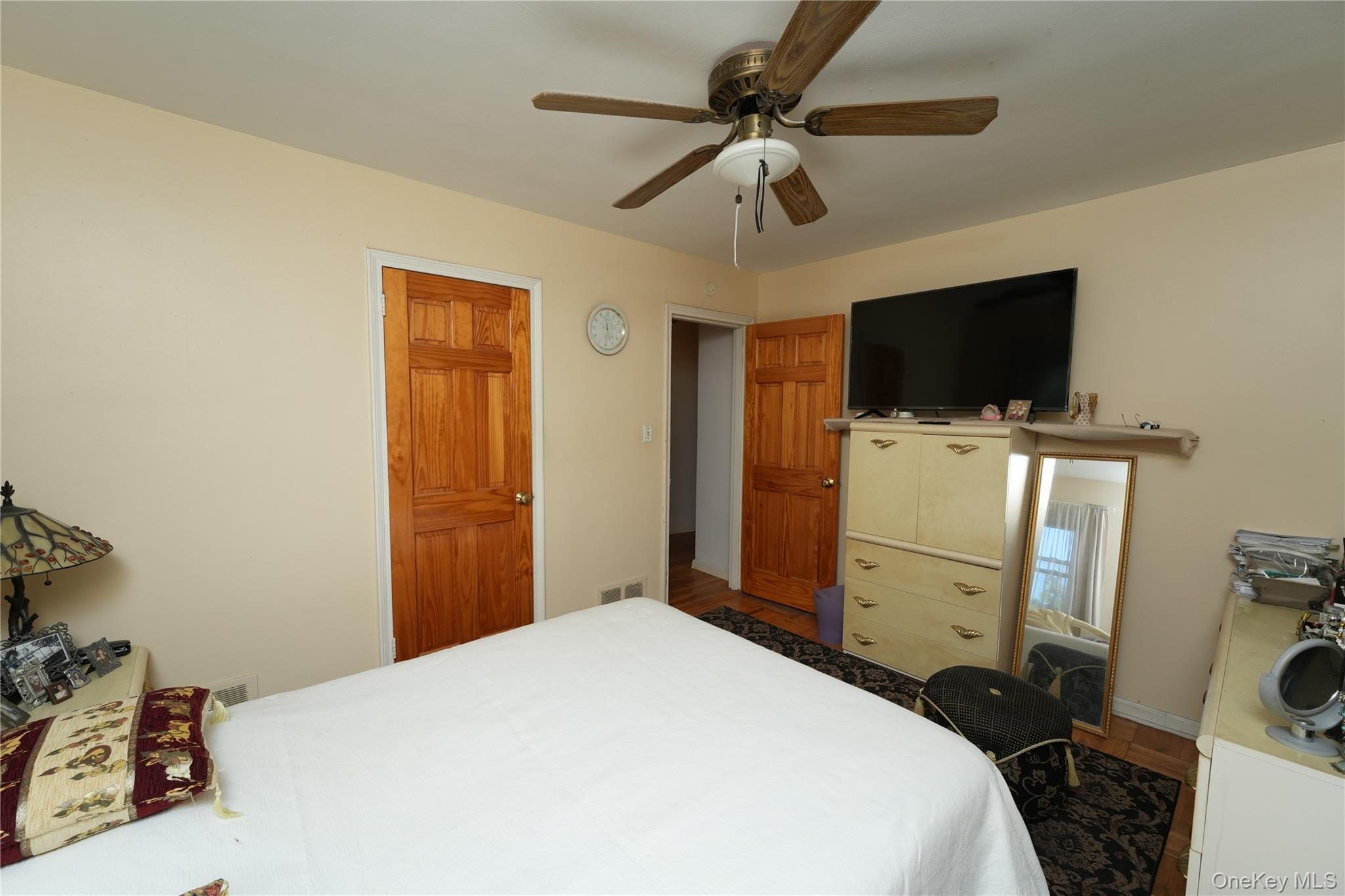 Single Family Merrifield Avenue Nassau County, NY 11572, MLS-985355-5