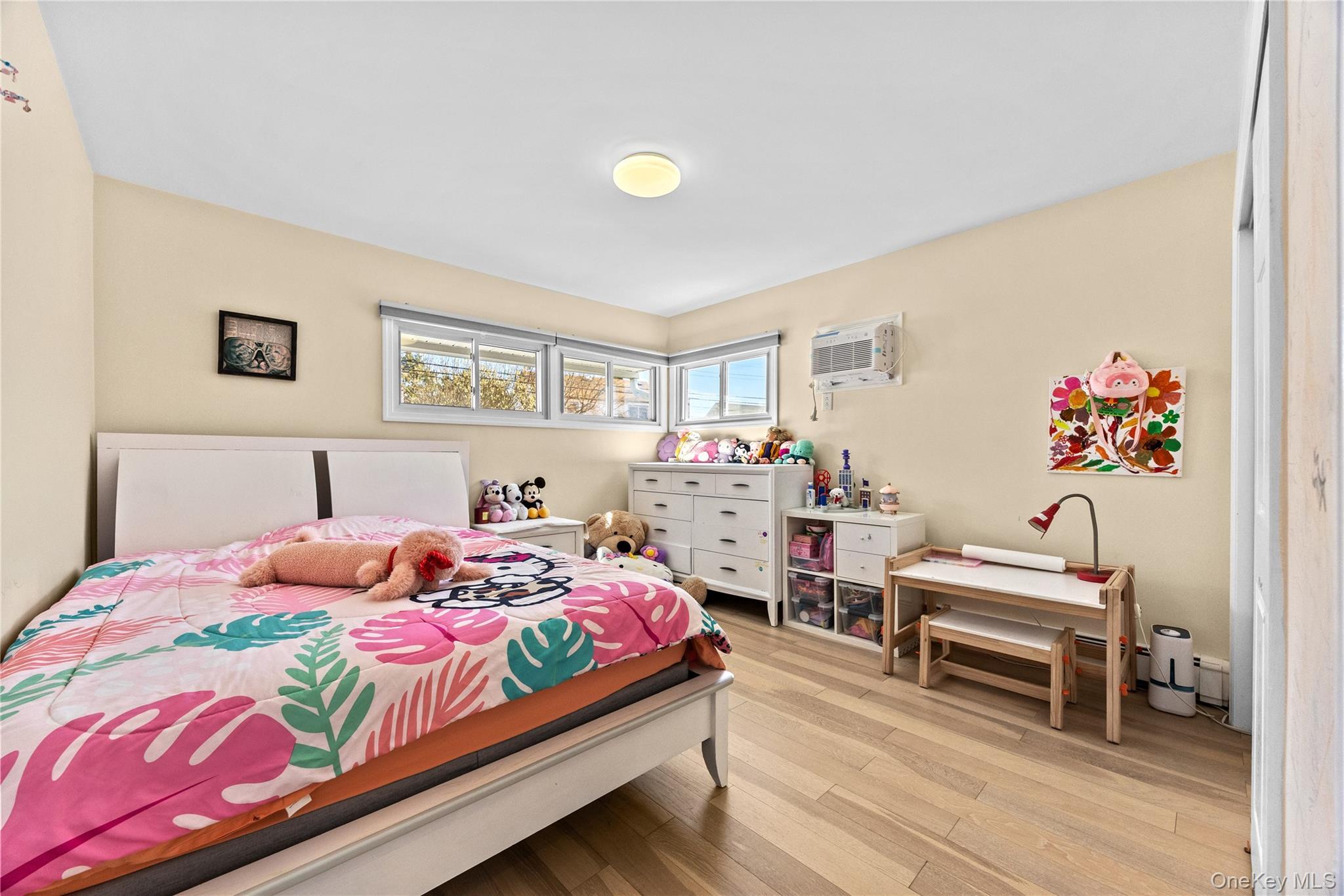Single Family Scooter  Nassau County, NY 11801, MLS-985375-15