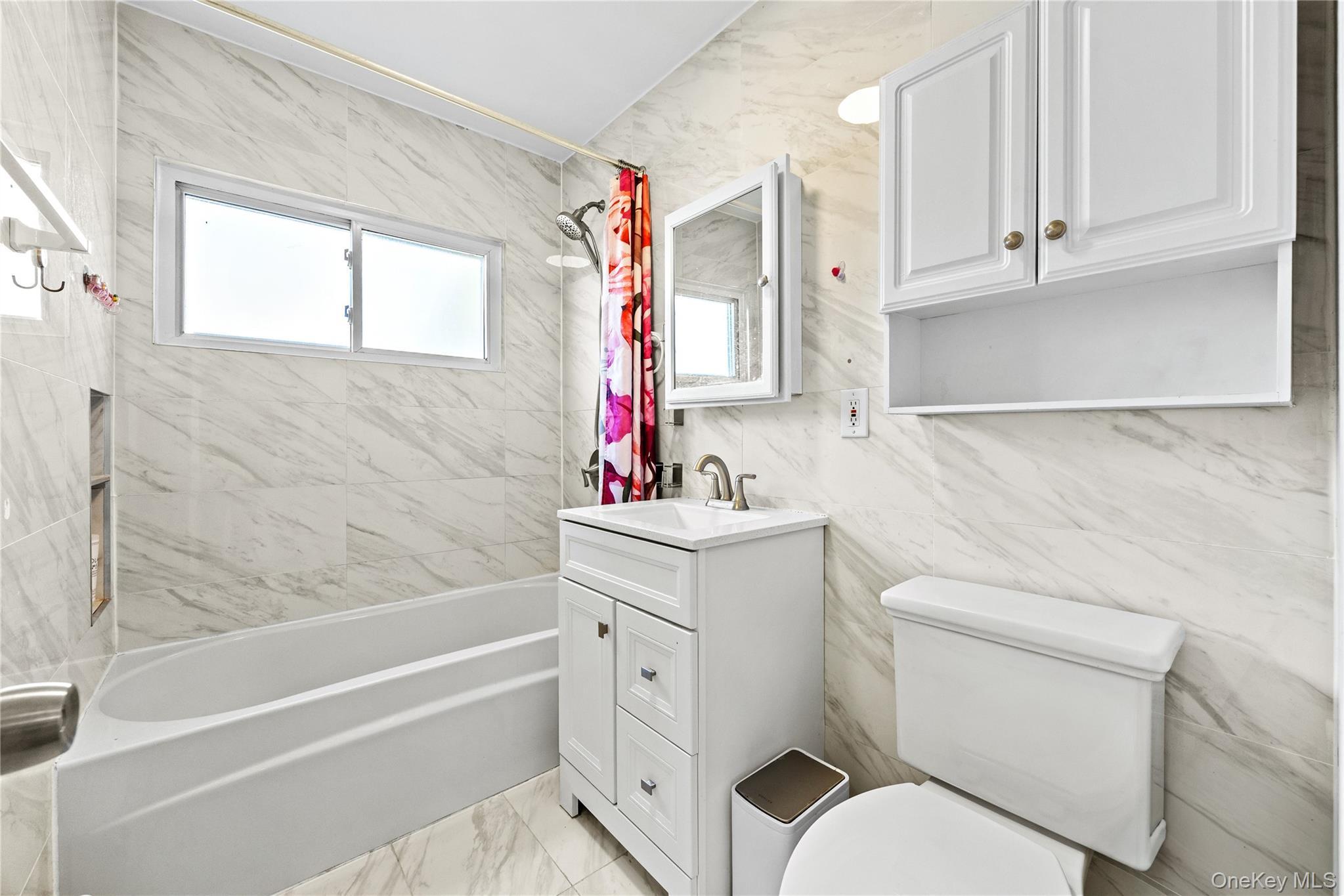 Single Family Scooter  Nassau County, NY 11801, MLS-985375-18