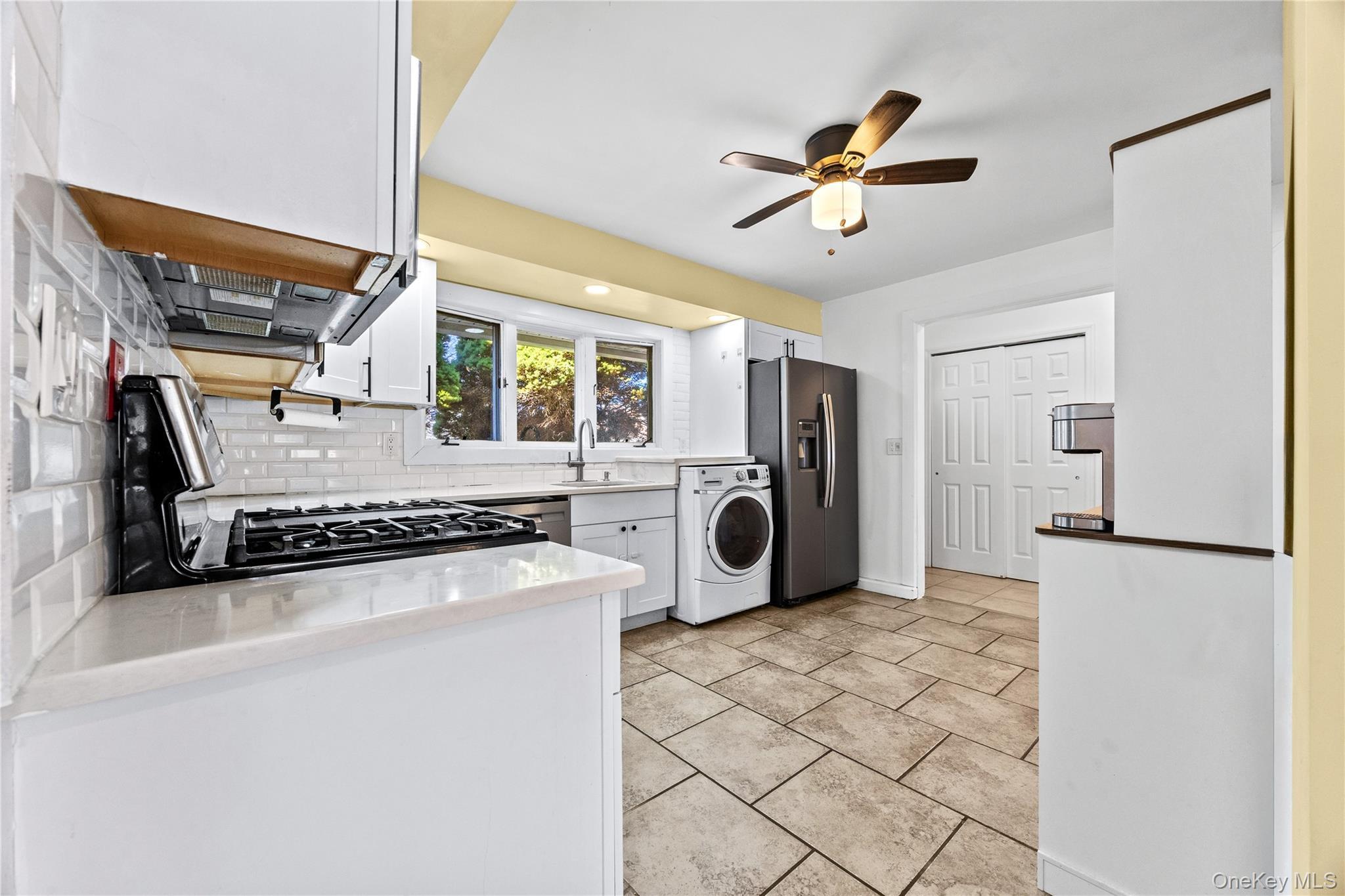 Single Family Scooter  Nassau County, NY 11801, MLS-985375-8