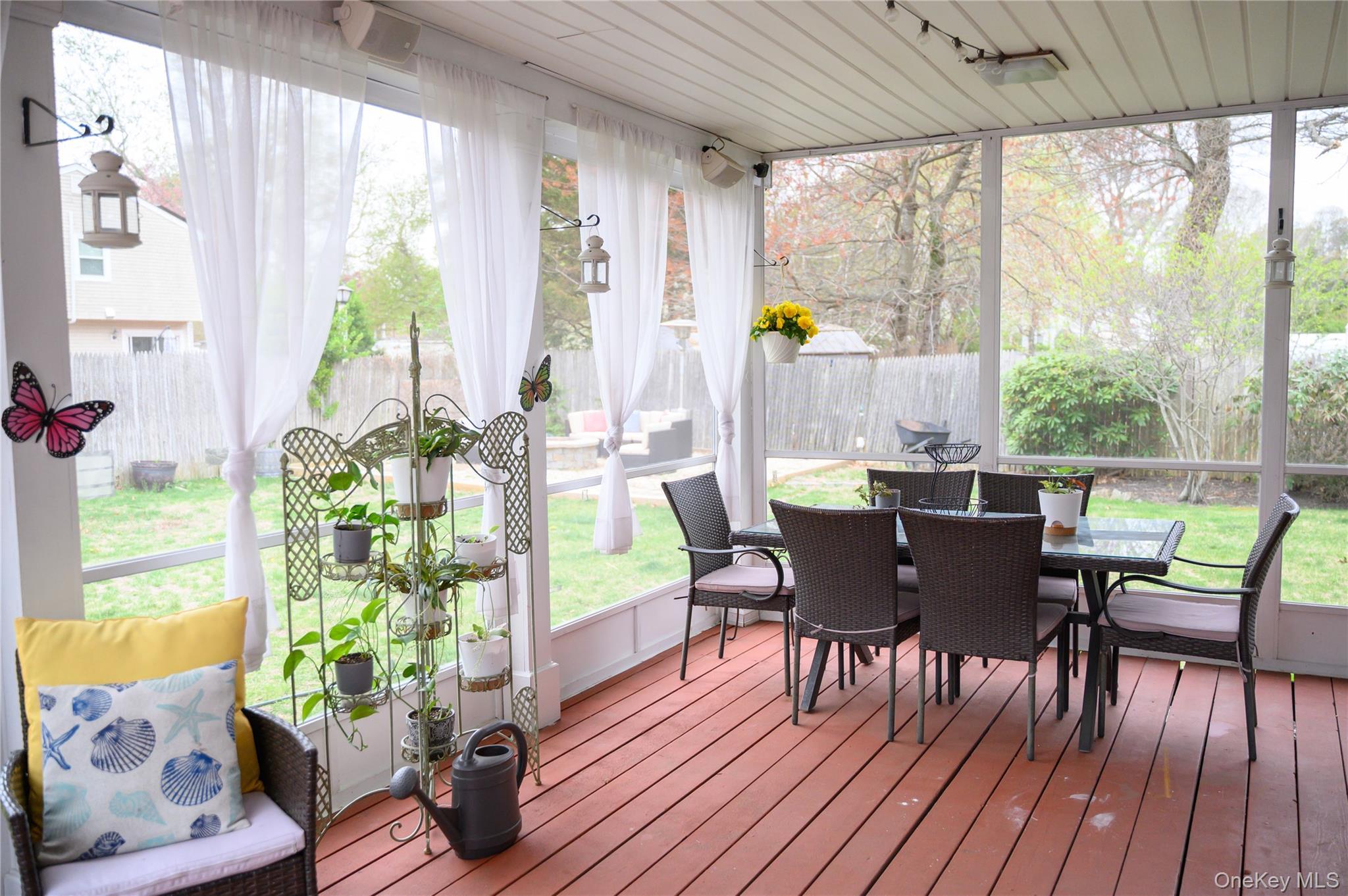 Single Family Chauncey  Suffolk County, NY 11727, MLS-985433-38