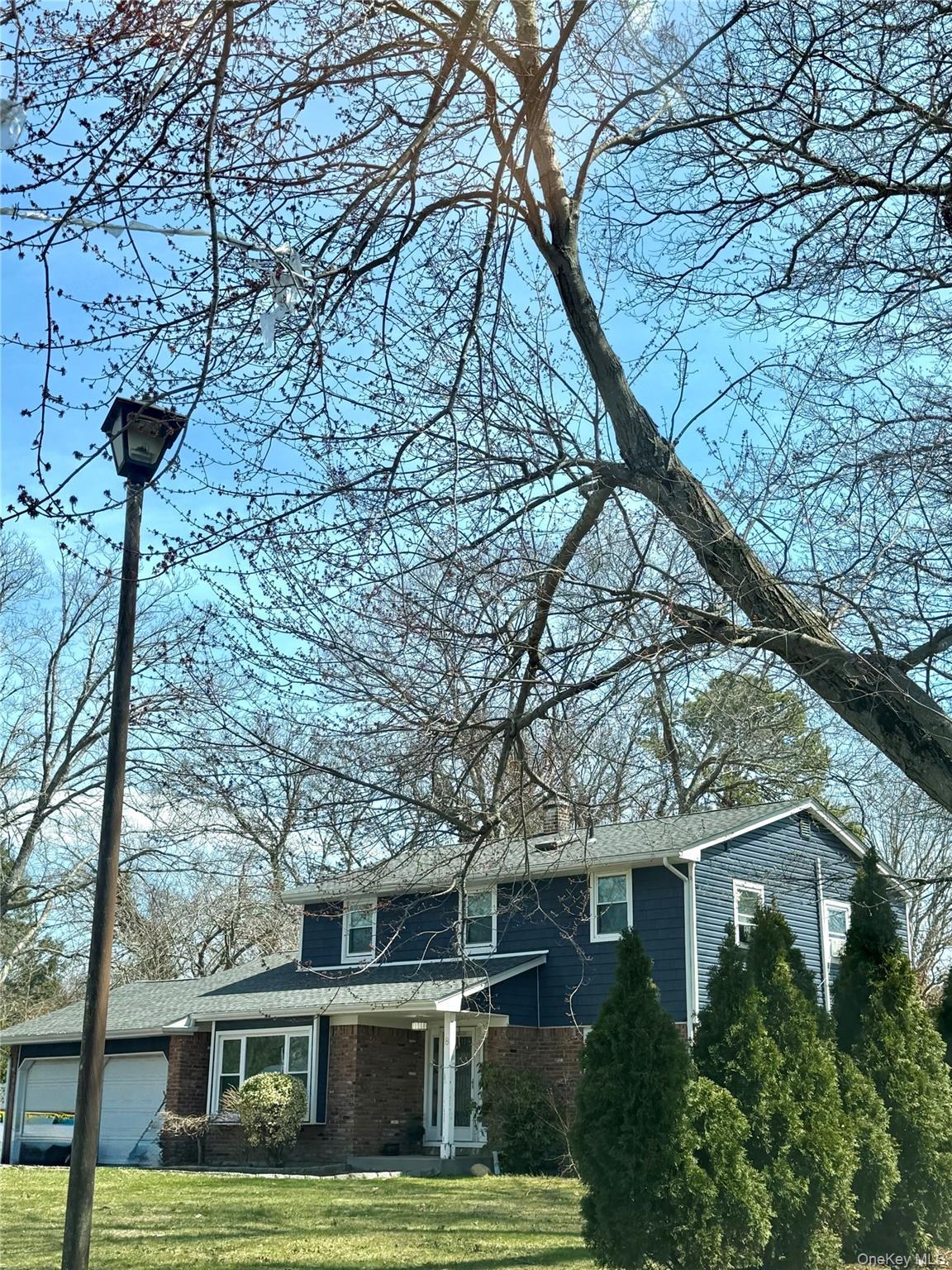 Single Family Chauncey  Suffolk County, NY 11727, MLS-985433-4