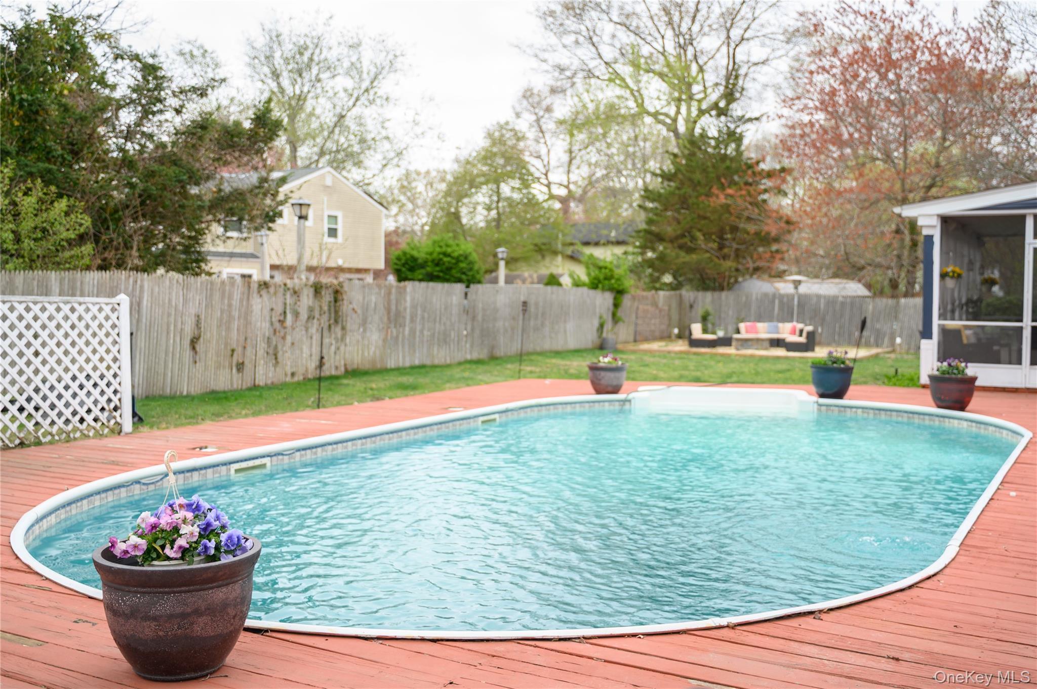 Single Family Chauncey  Suffolk County, NY 11727, MLS-985433-42