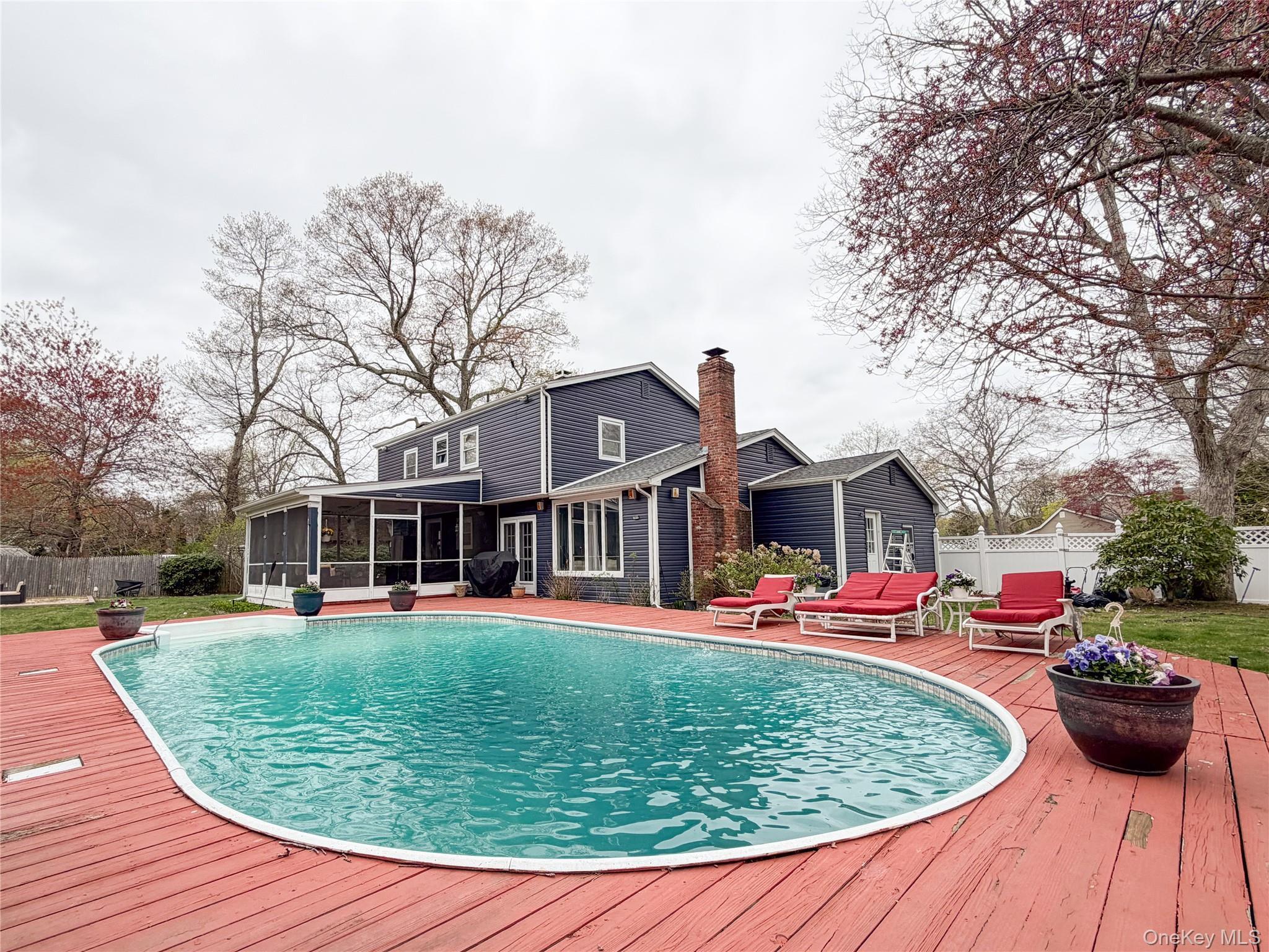 Single Family Chauncey  Suffolk County, NY 11727, MLS-985433-43