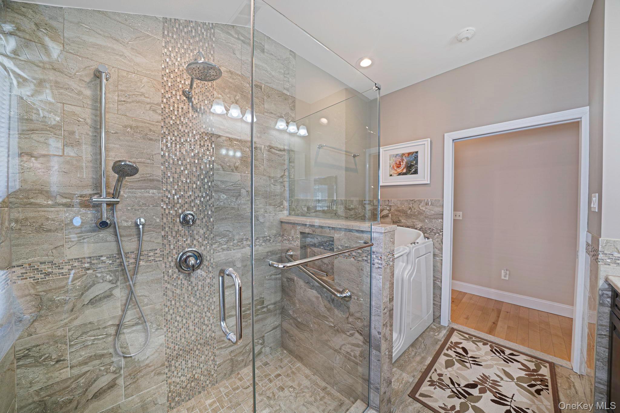 Condo Woodscreek  Suffolk County, NY 11955, MLS-985436-16