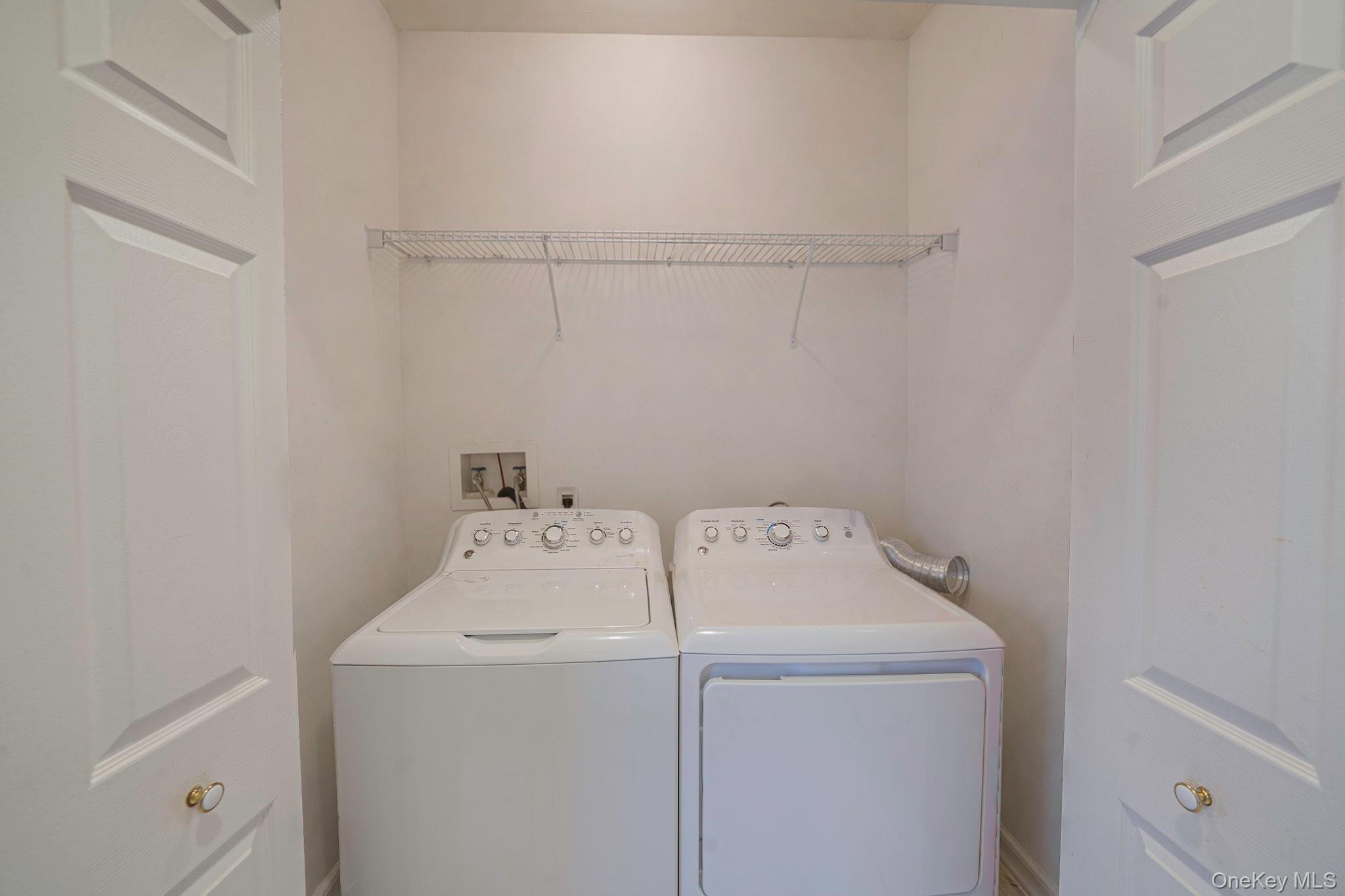 Condo Woodscreek  Suffolk County, NY 11955, MLS-985436-22