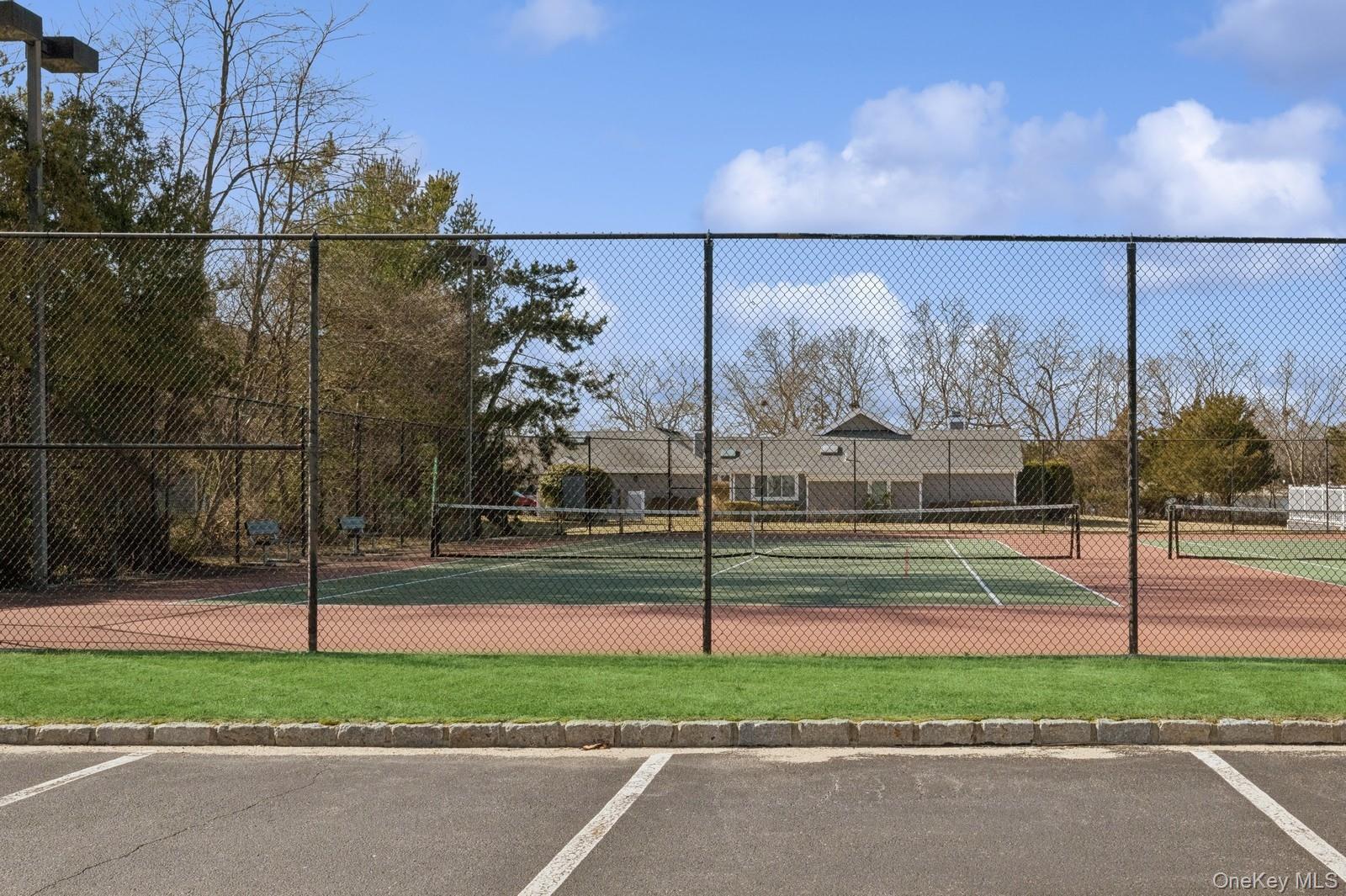 Condo Woodscreek  Suffolk County, NY 11955, MLS-985436-32