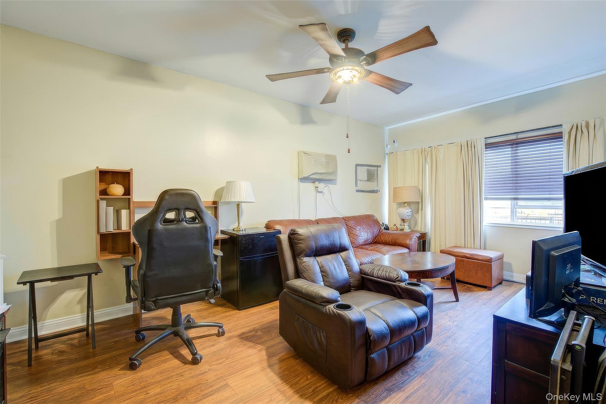 Single Family 99th Avenue Queens, NY 11429, MLS-985437-4