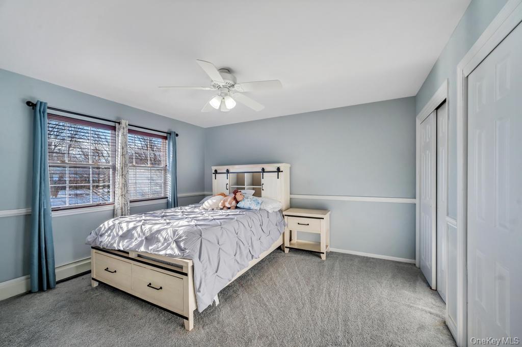 Single Family Harwood  Suffolk County, NY 11727, MLS-985443-27