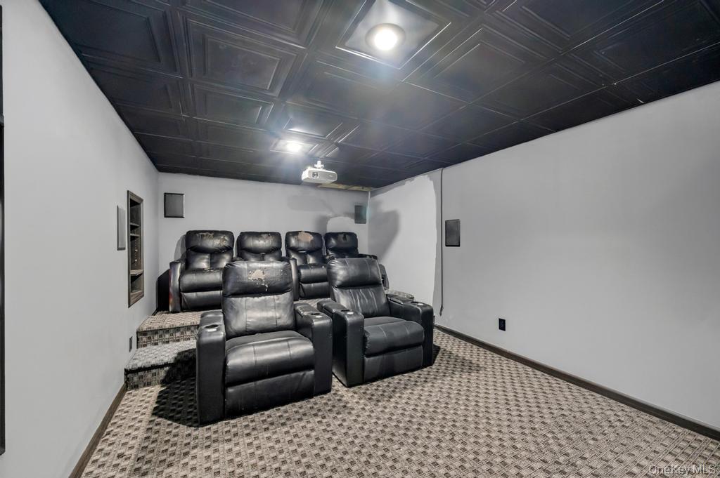 Single Family Harwood  Suffolk County, NY 11727, MLS-985443-29