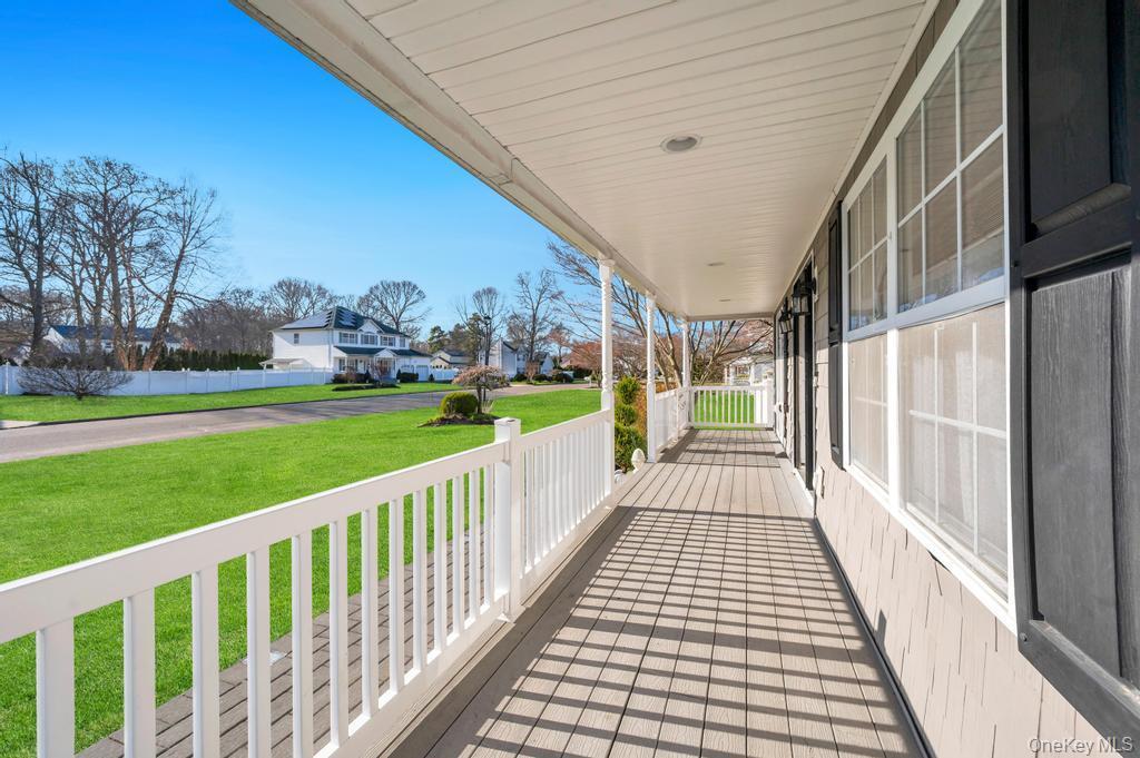 Single Family Harwood  Suffolk County, NY 11727, MLS-985443-3