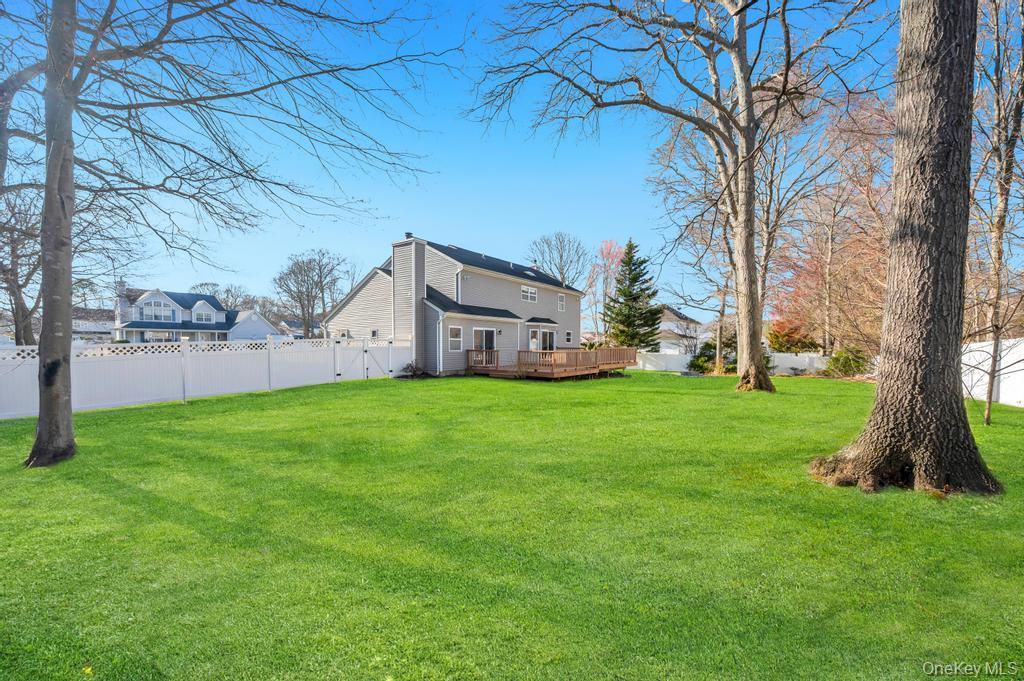 Single Family Harwood  Suffolk County, NY 11727, MLS-985443-39