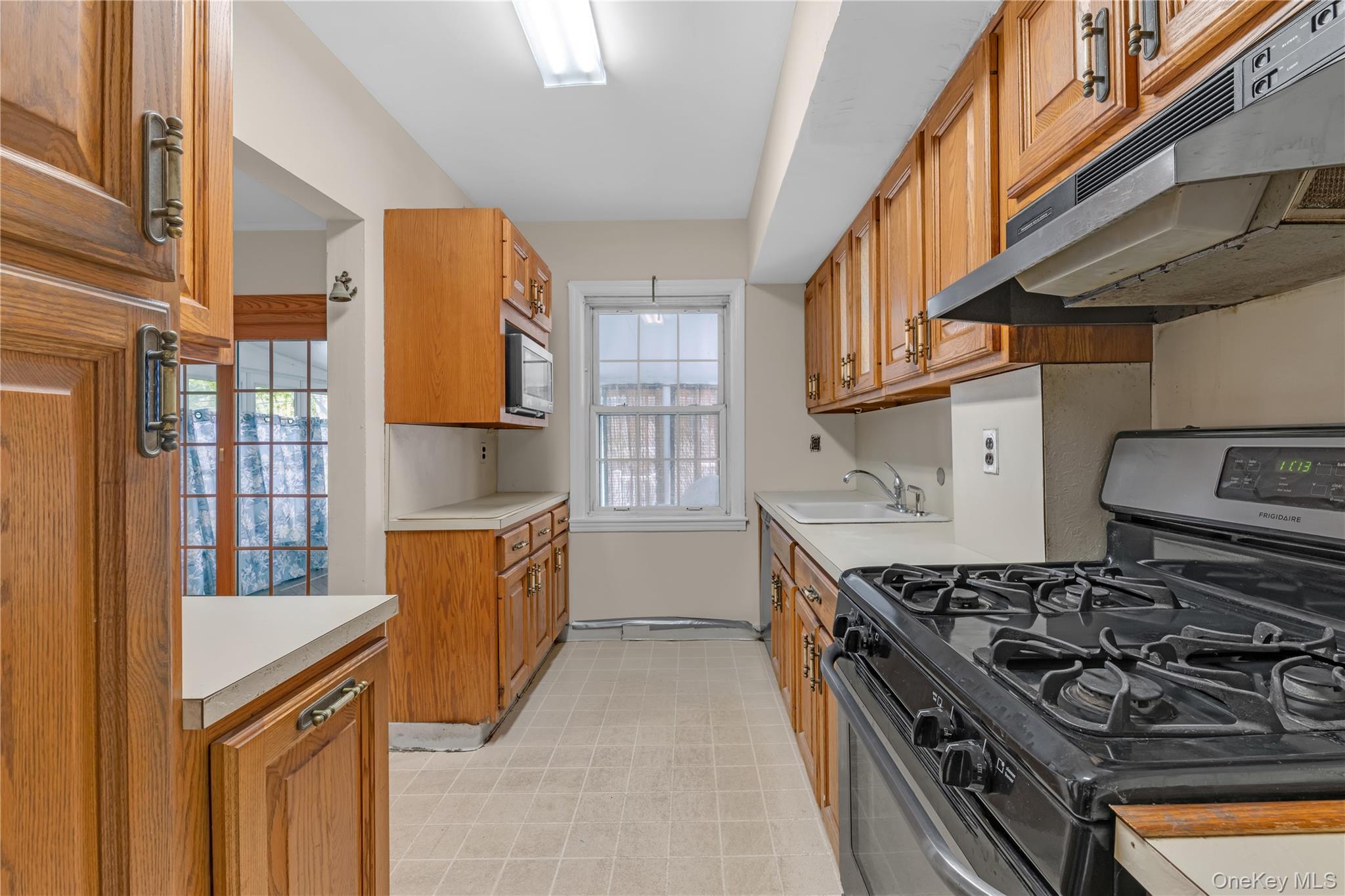 Single Family 251st  Queens, NY 11426, MLS-985457-12
