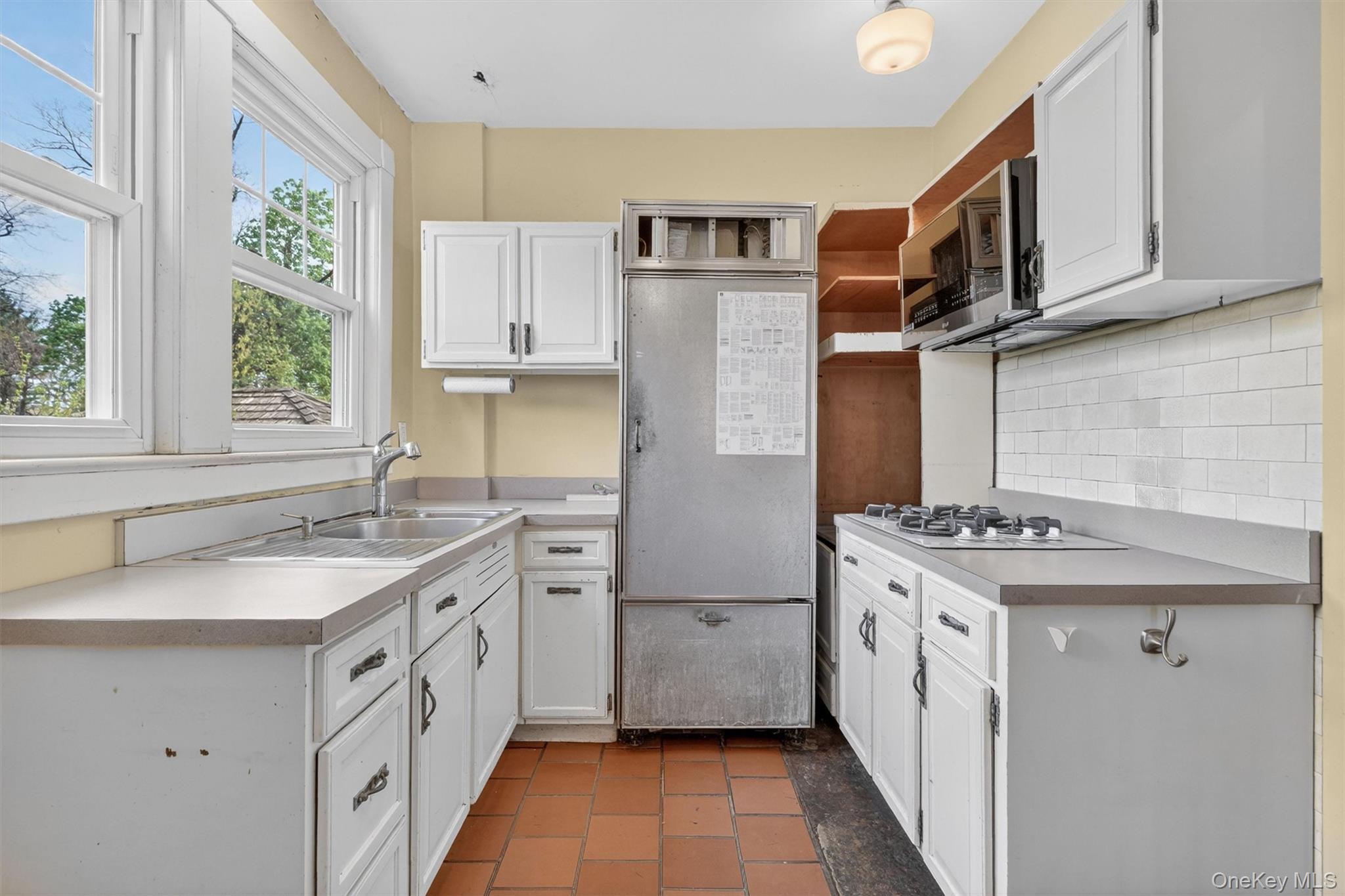 Single Family Winnebago  Westchester County, NY 10710, MLS-985480-17