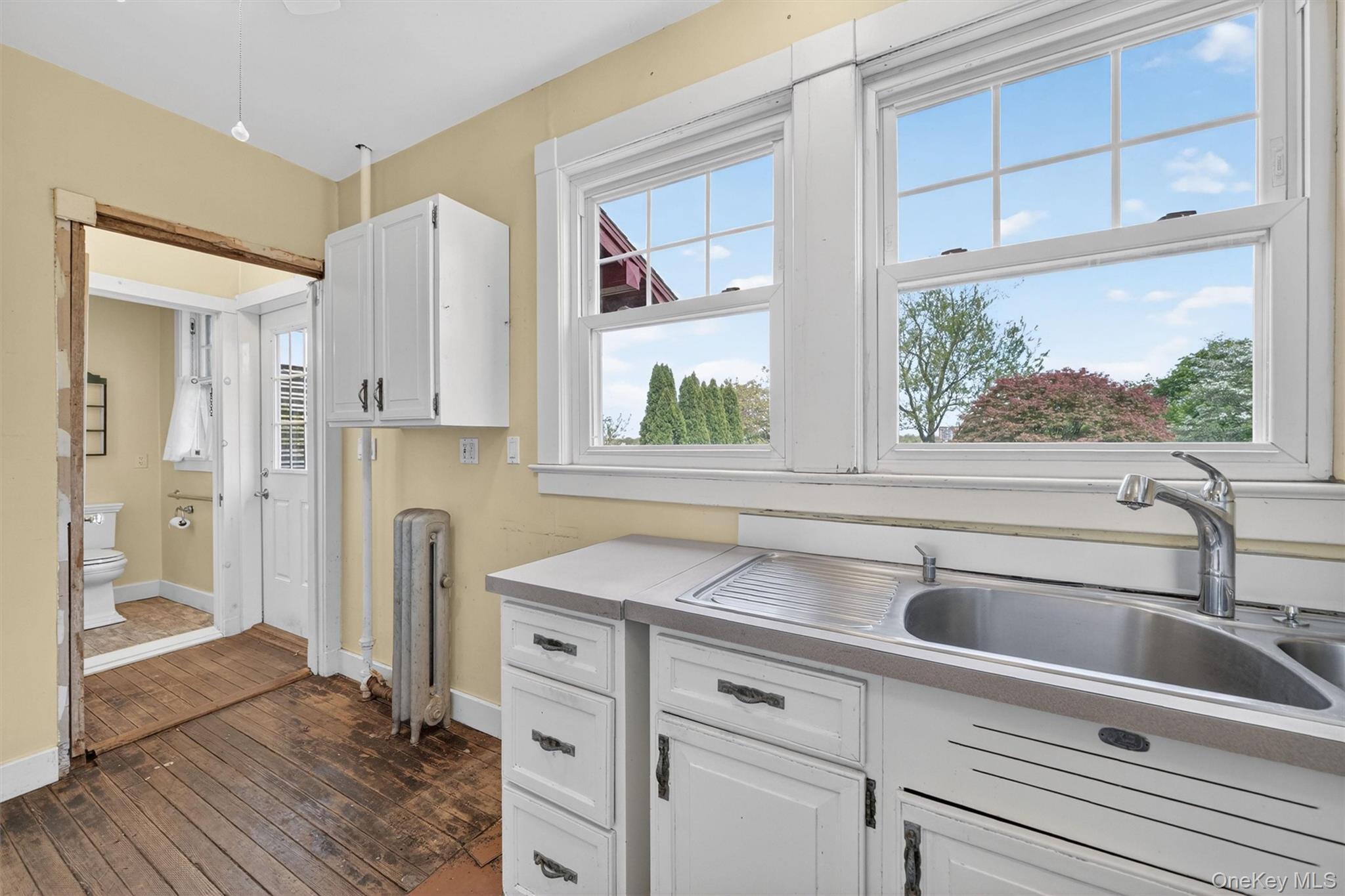 Single Family Winnebago  Westchester County, NY 10710, MLS-985480-20