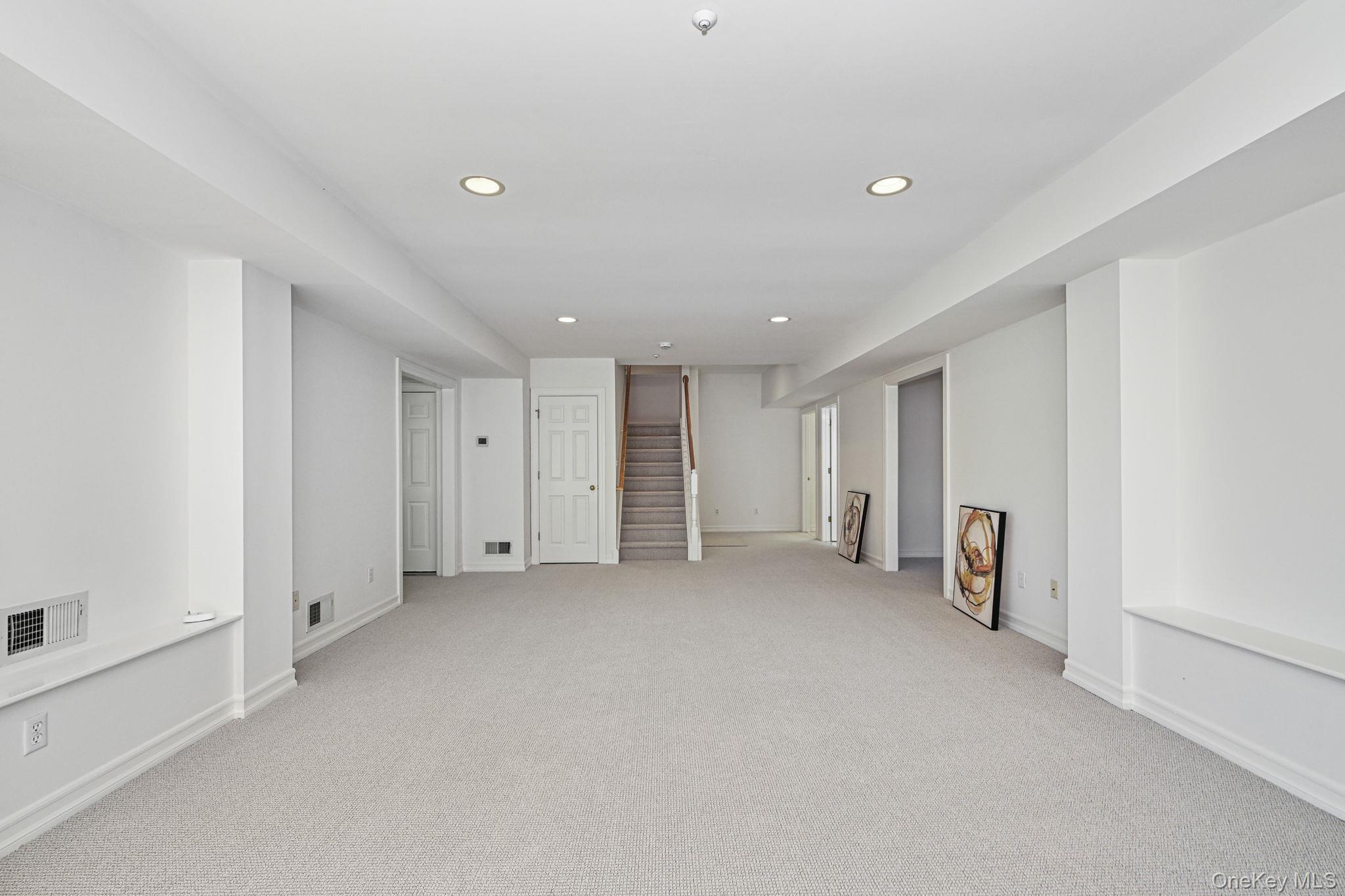 Condo Cross River  Westchester County, NY 10549, MLS-985519-32