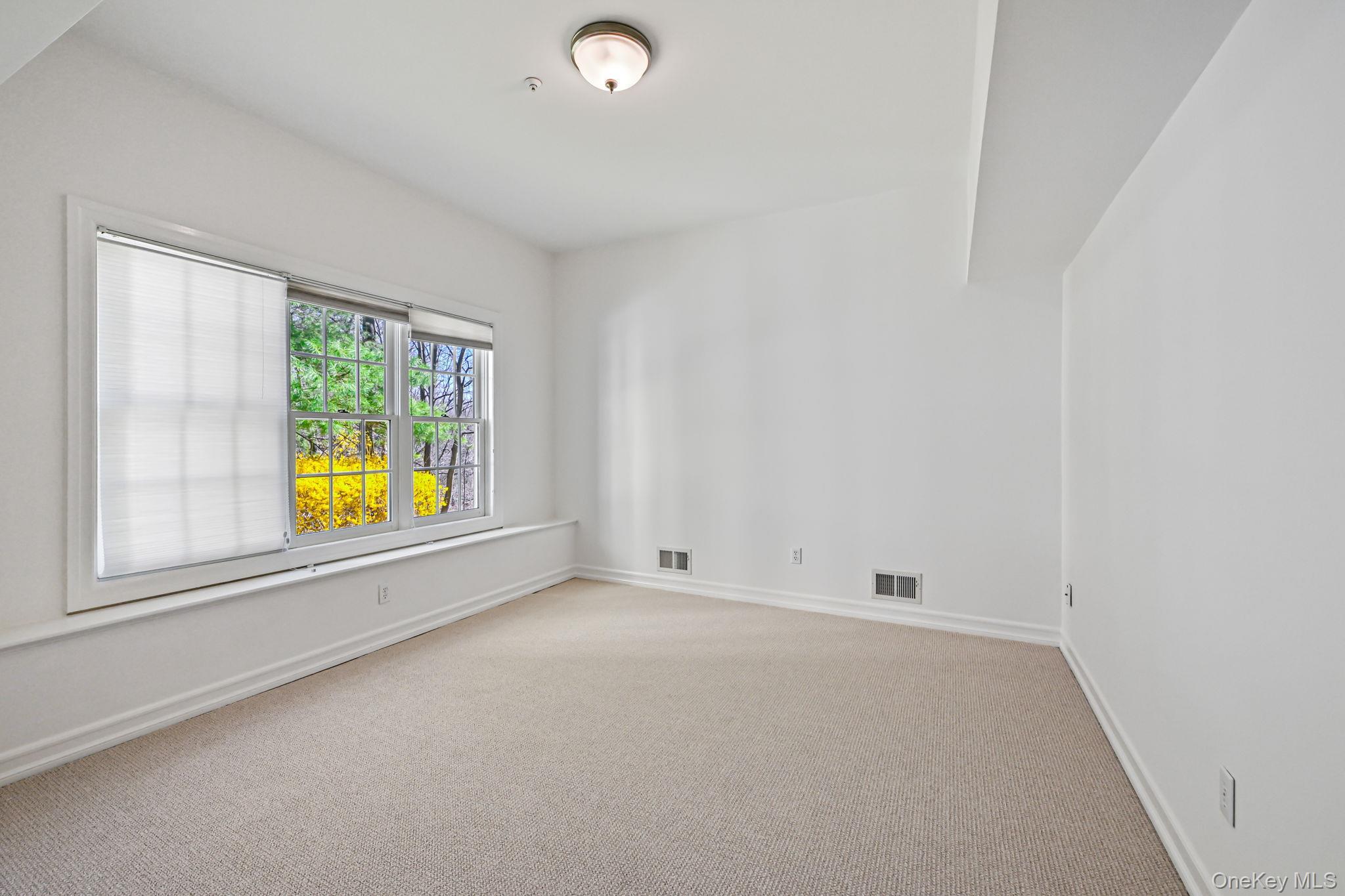 Condo Cross River  Westchester County, NY 10549, MLS-985519-34