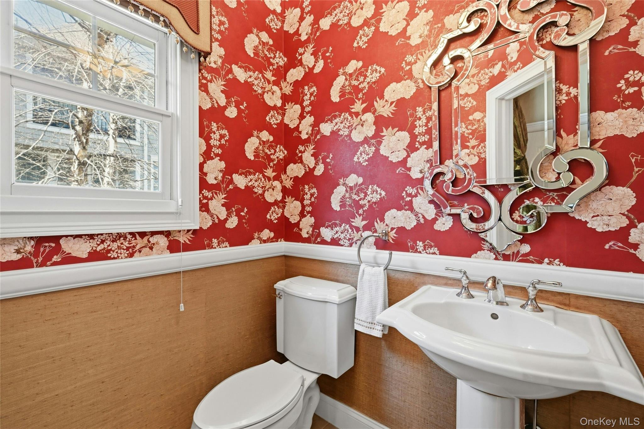 Condo Pacing  Nassau County, NY 11590, MLS-985533-17