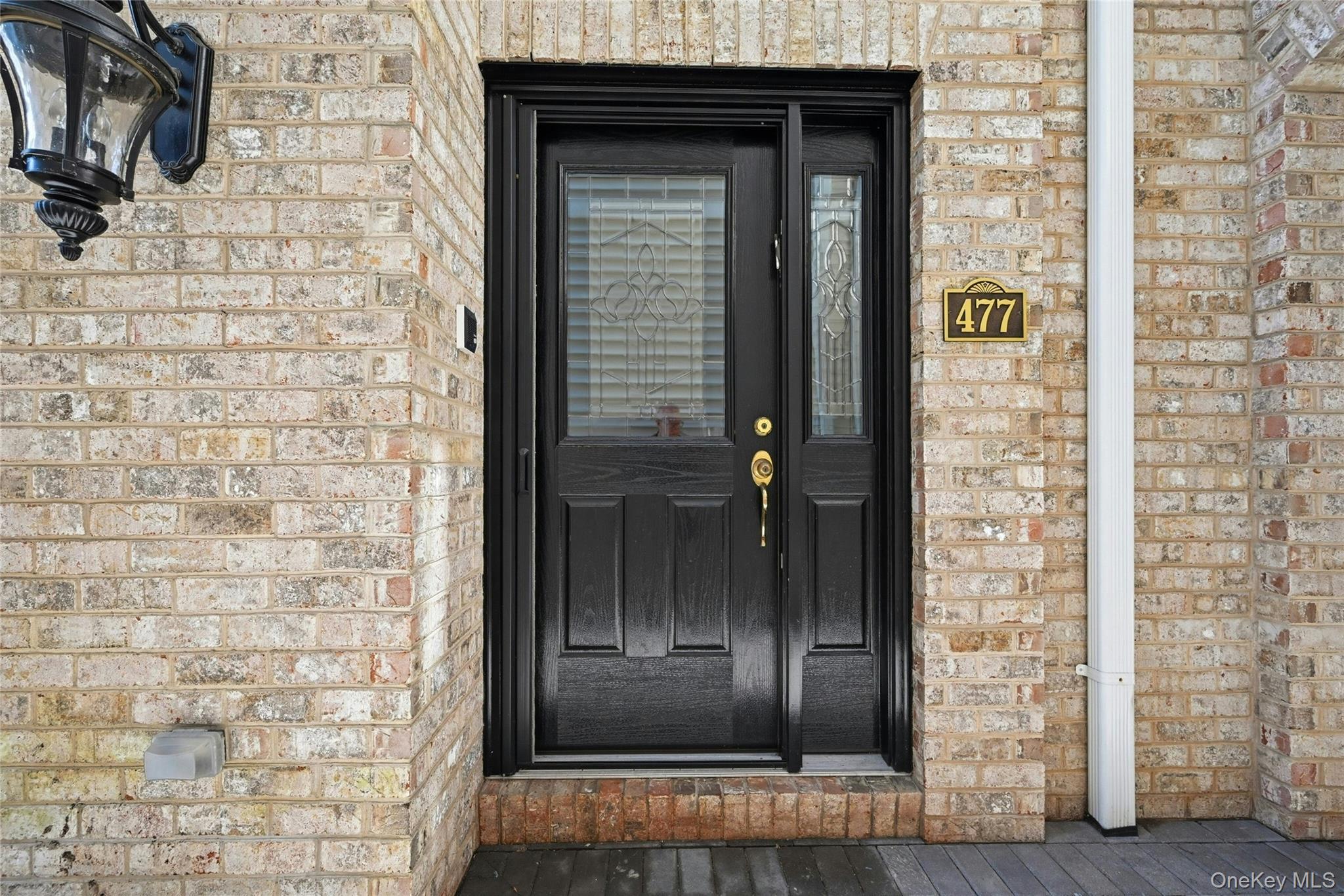 Condo Pacing  Nassau County, NY 11590, MLS-985533-2