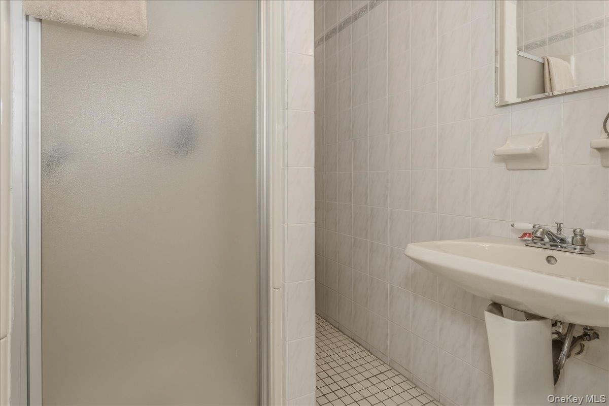 Single Family Braddock Queens, NY 11428, MLS-985537-14
