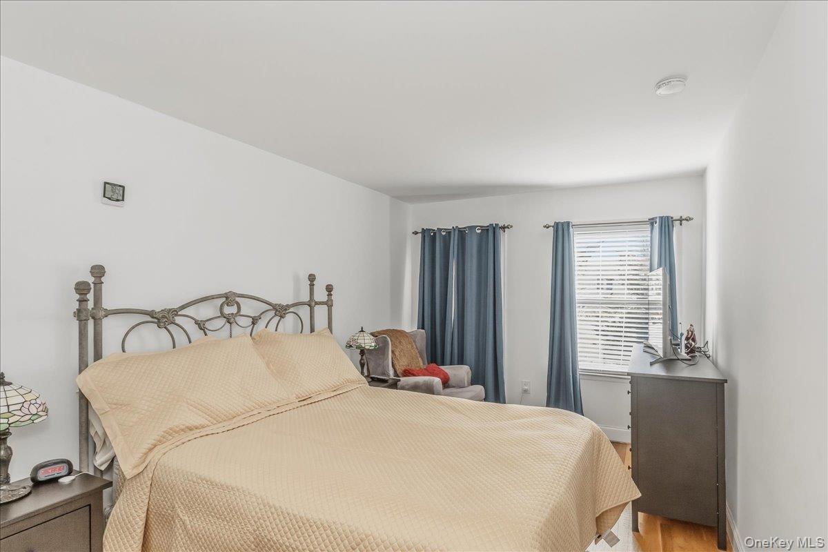 Single Family Braddock Queens, NY 11428, MLS-985537-8