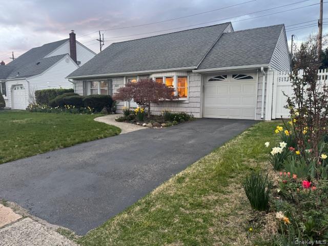 Single Family Princeton  Nassau County, NY 11793, MLS-985550-17