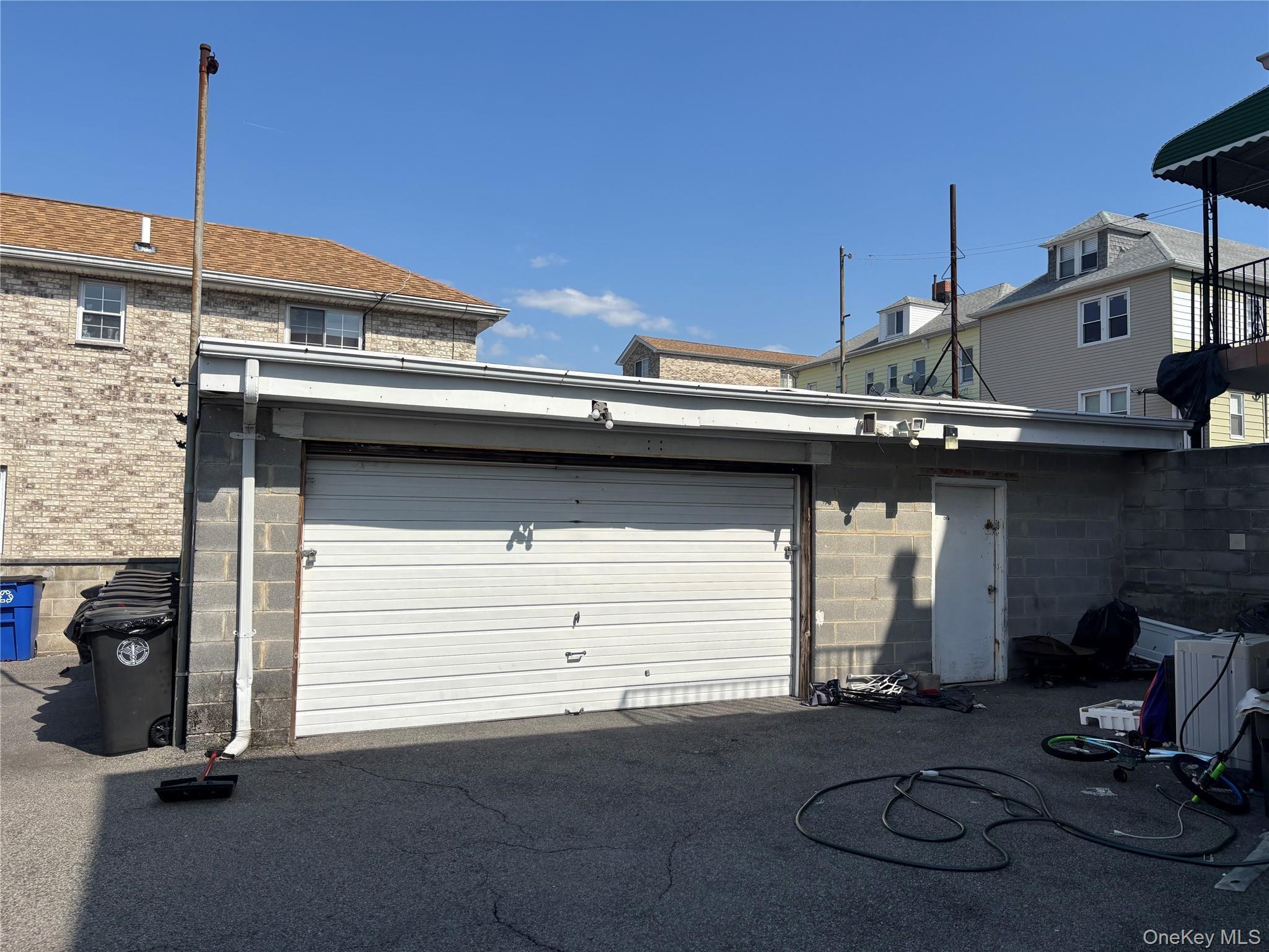 Single Family Lafayette  Bronx, NY 10465, MLS-985551-5
