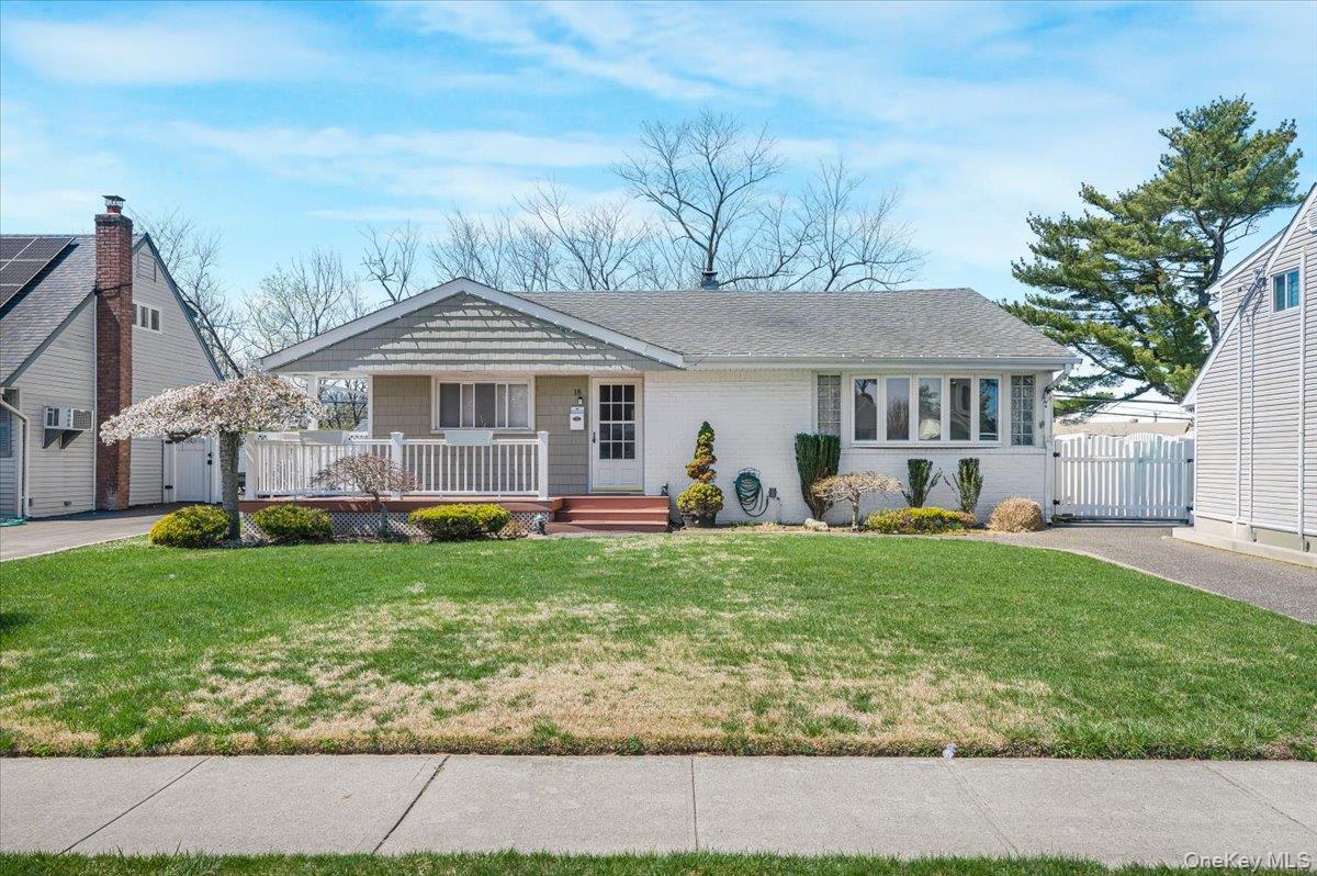 Single Family Seitz  Nassau County, NY 11714, MLS-985554-2