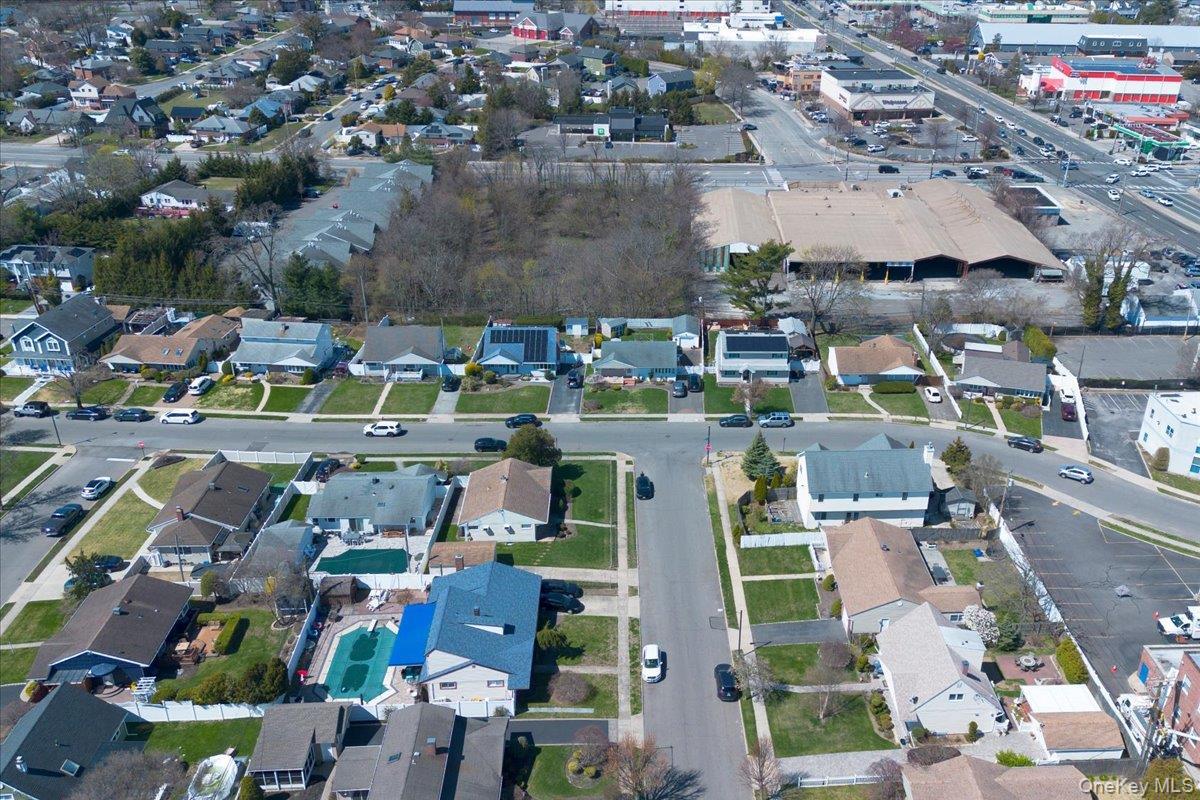 Single Family Seitz  Nassau County, NY 11714, MLS-985554-32