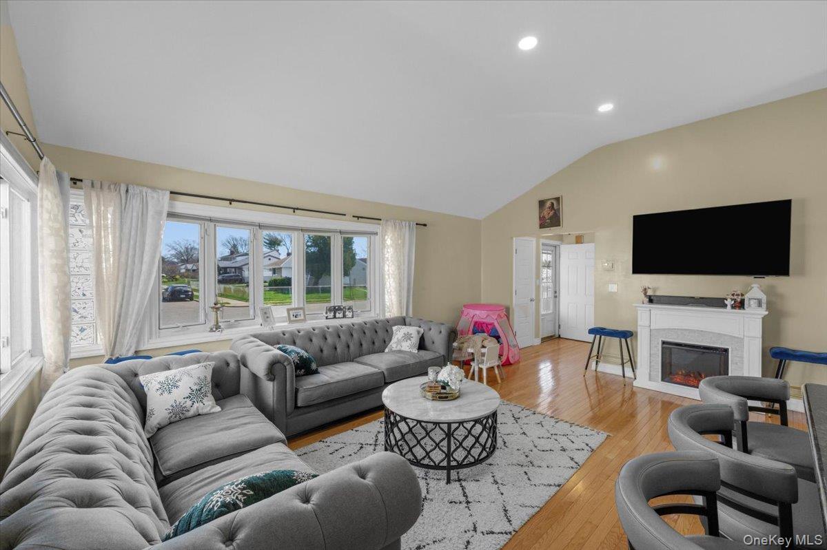 Single Family Seitz  Nassau County, NY 11714, MLS-985554-7