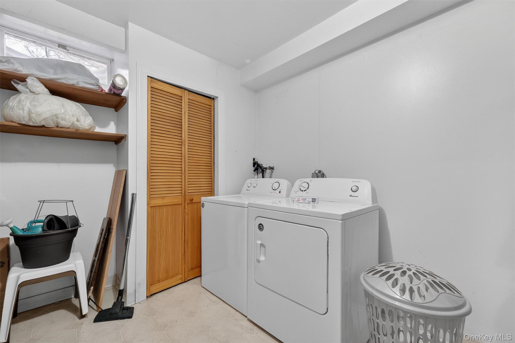 Single Family Vineyard  Ulster County, NY 12528, MLS-985578-17