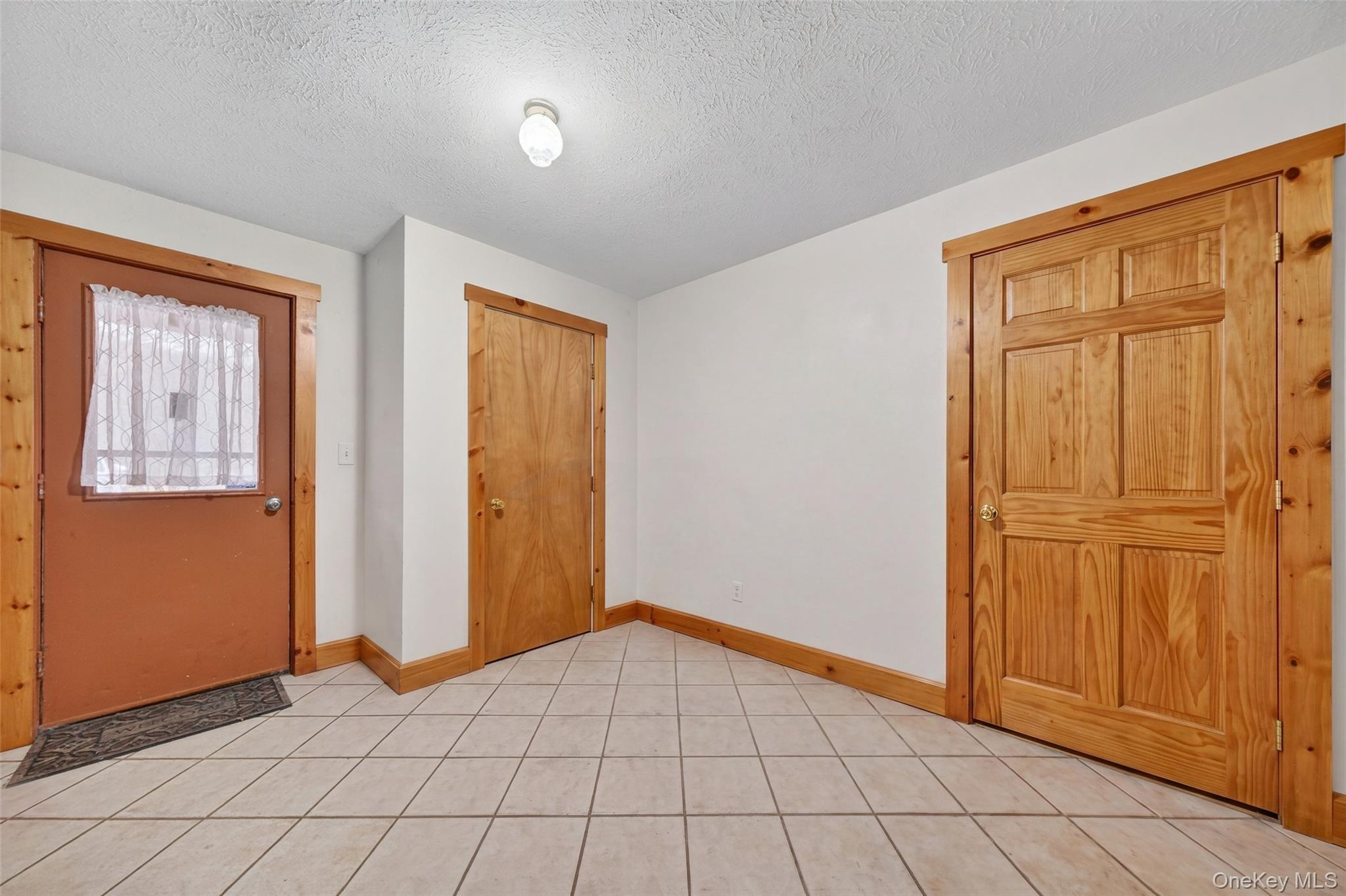 Single Family Vineyard  Ulster County, NY 12528, MLS-985578-23