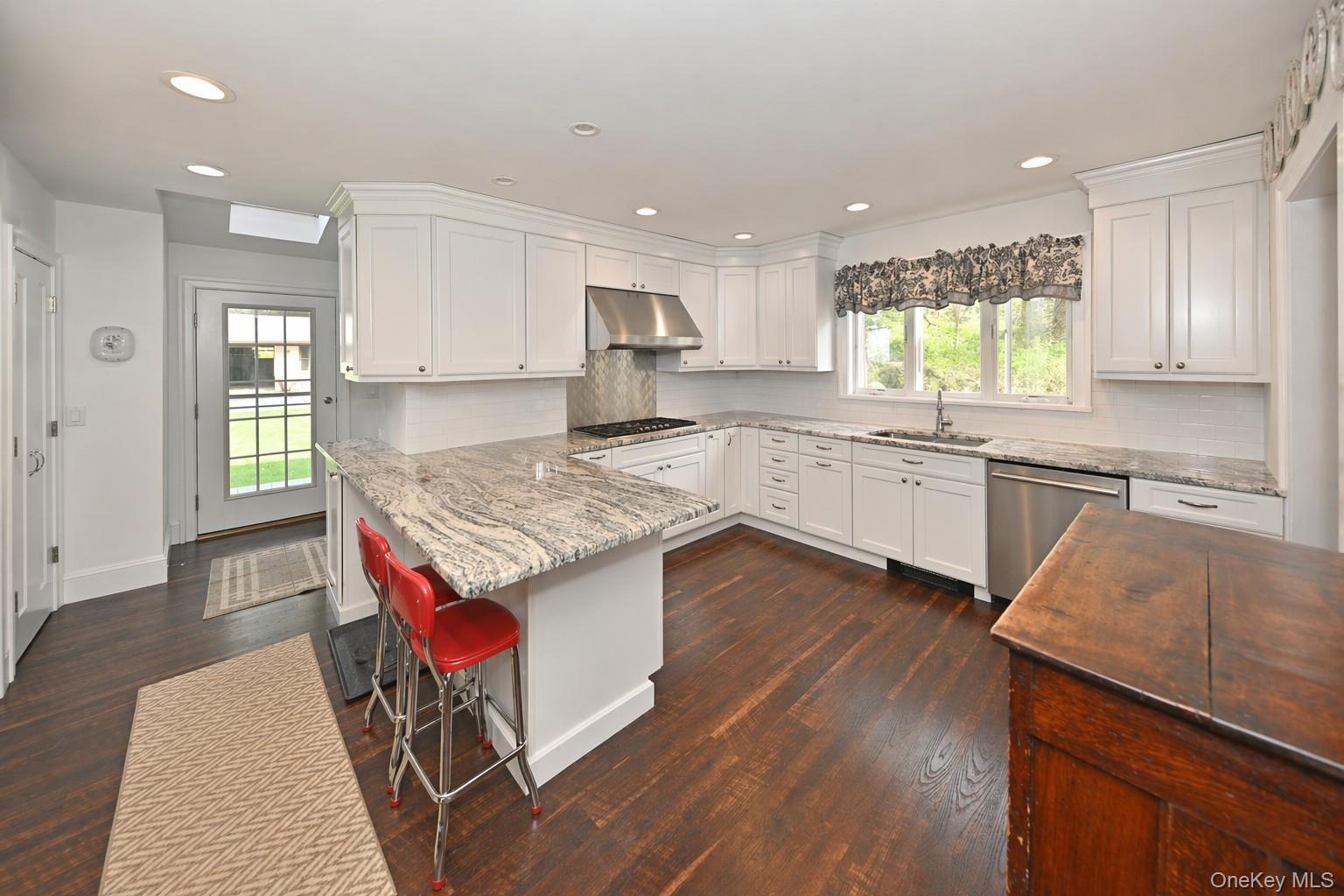 Single Family Cherry  Rockland County, NY 10901, MLS-985580-6