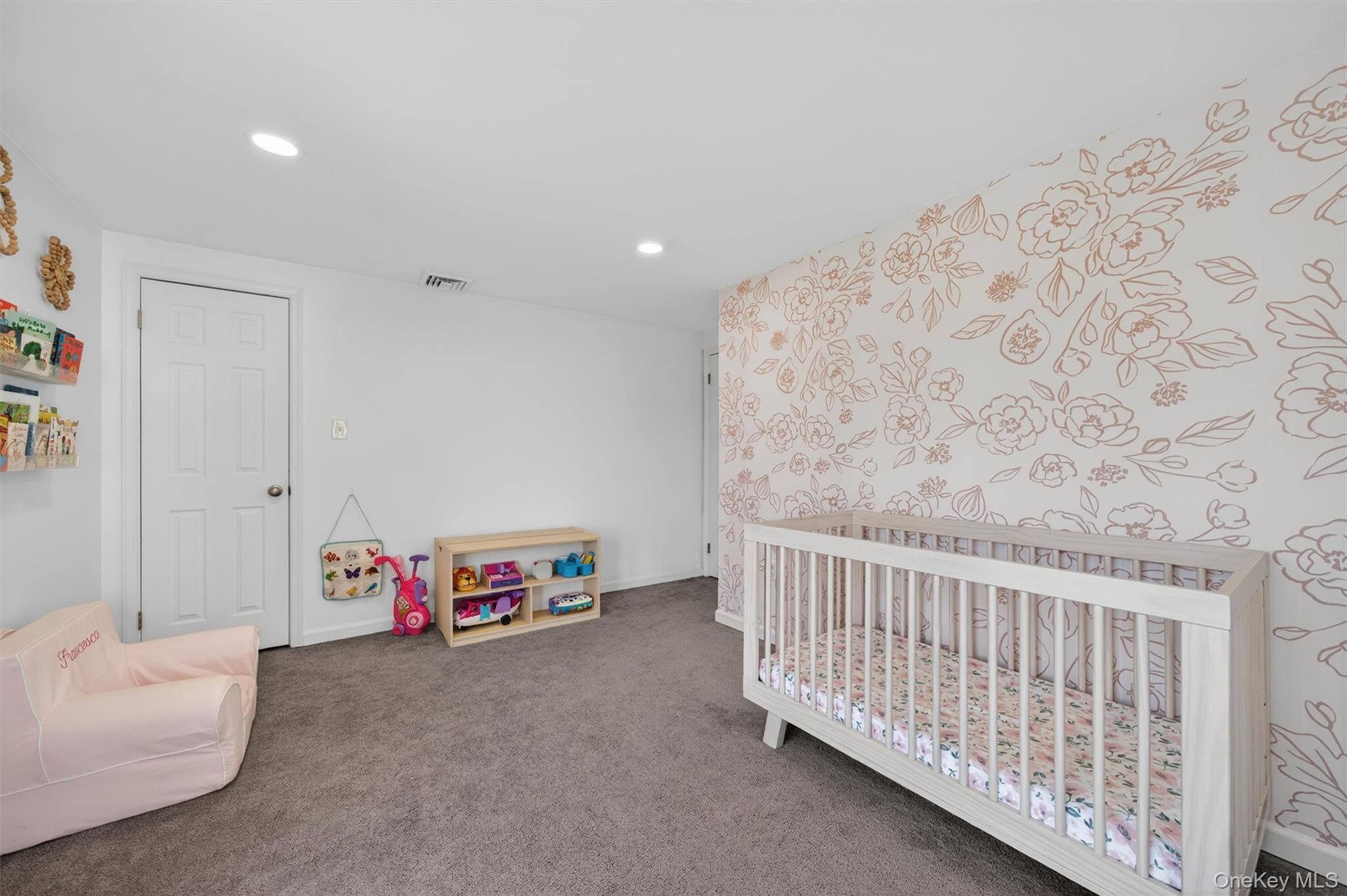 Single Family Livingston  Orange County, NY 10940, MLS-985594-21