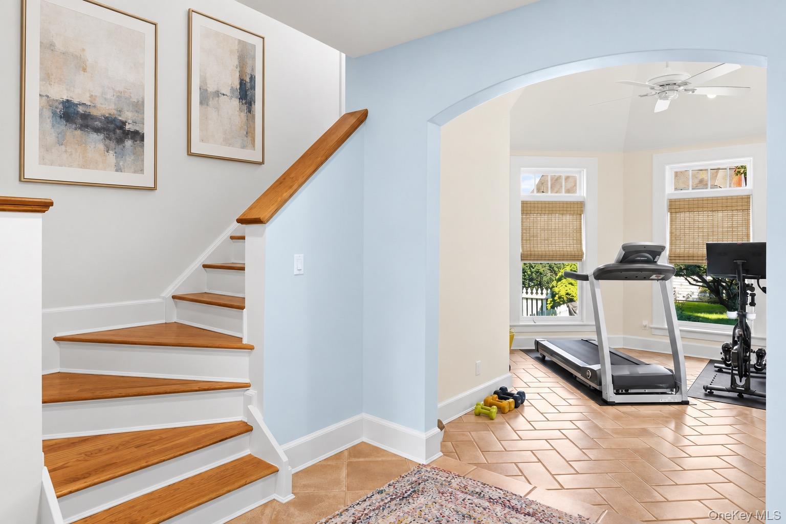 Single Family Middle Drive Nassau County, NY 11030, MLS-985610-21